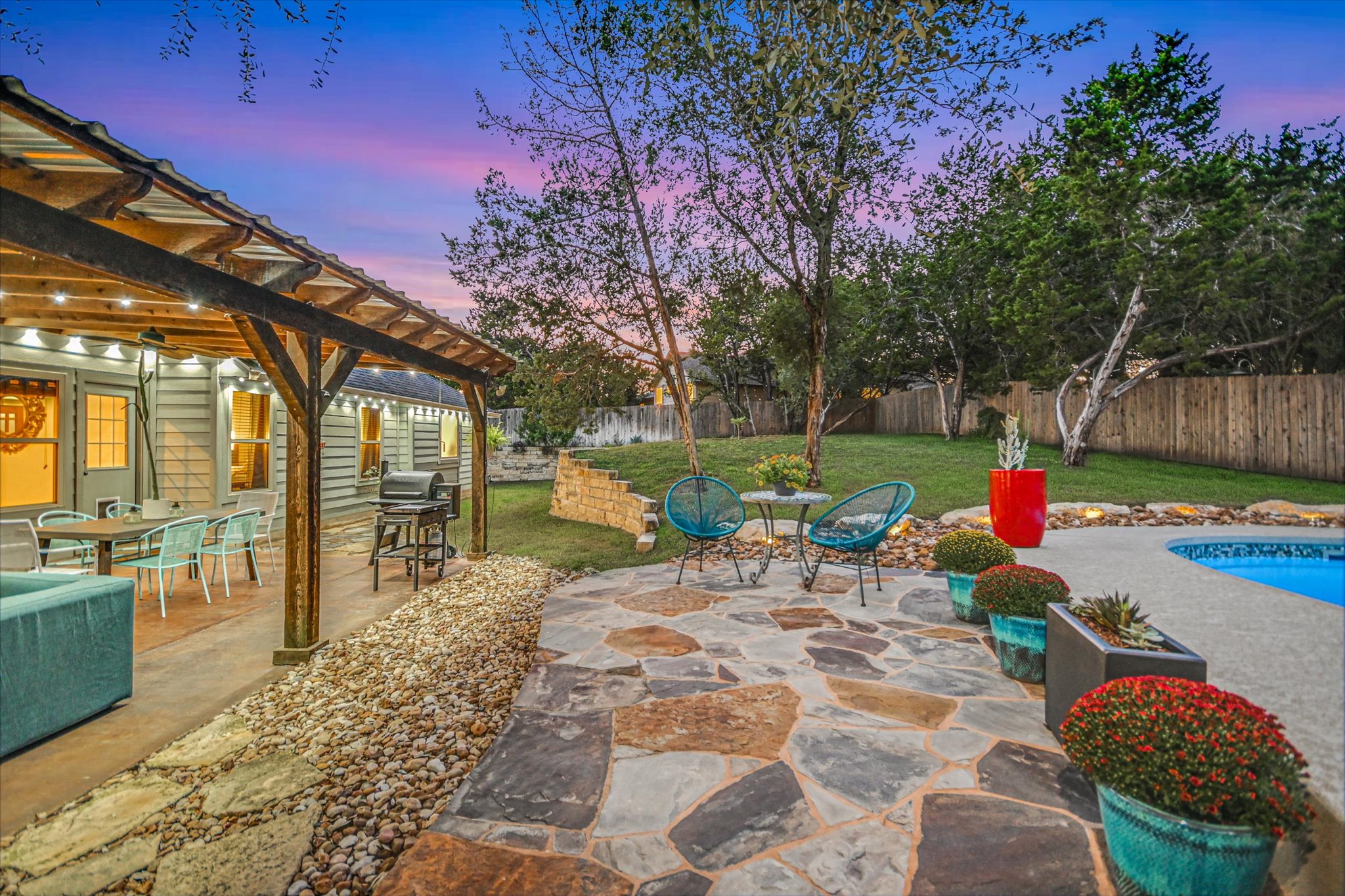 main property photo 24