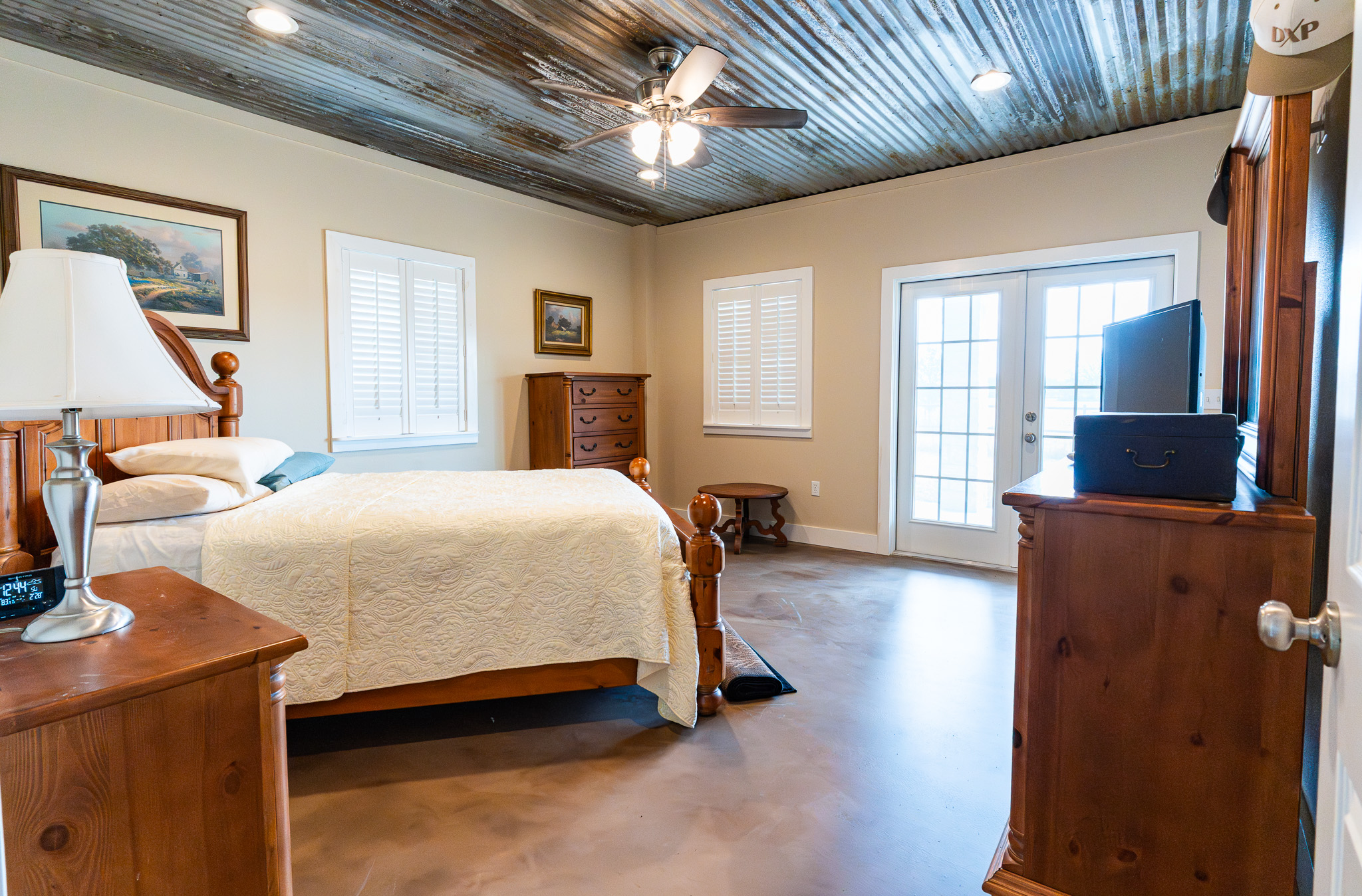 main property photo 15