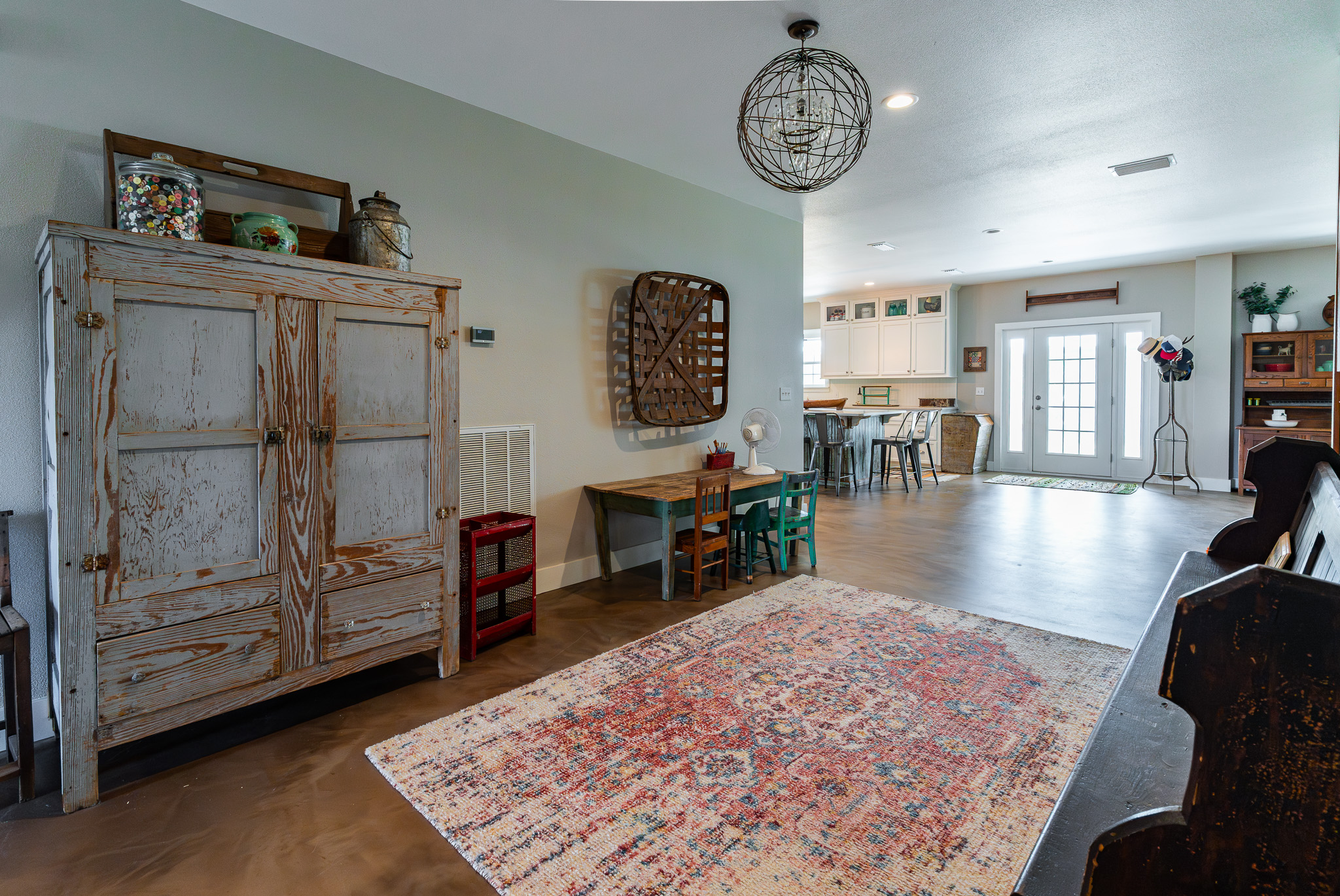 main property photo 8