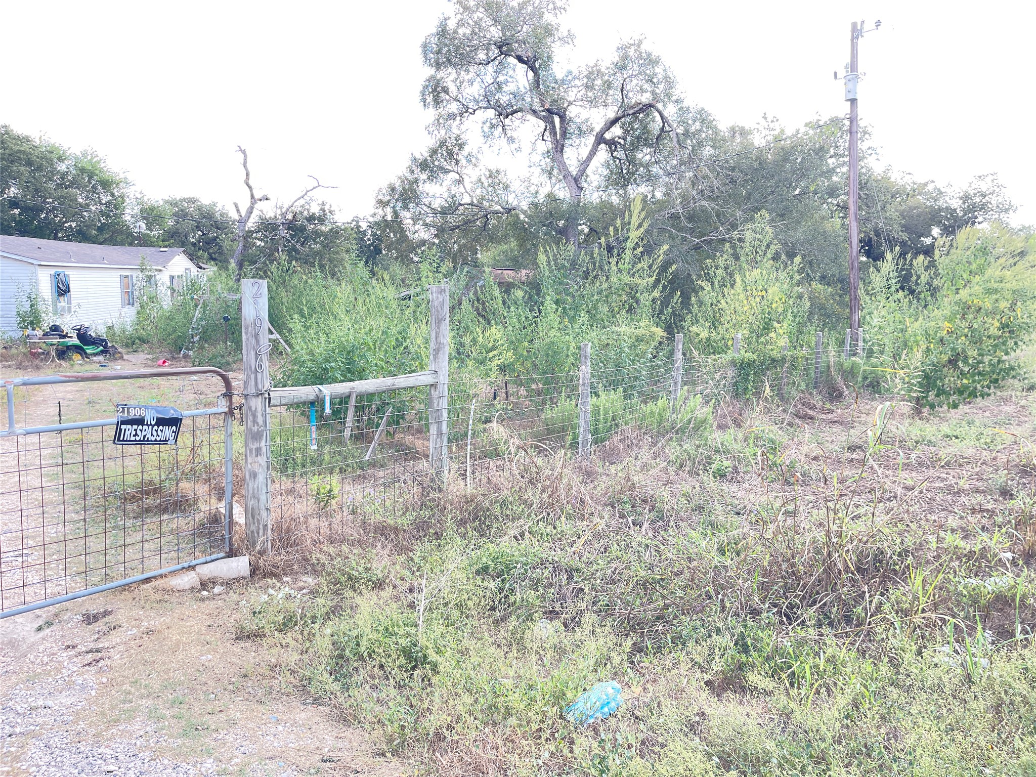 main property photo 16