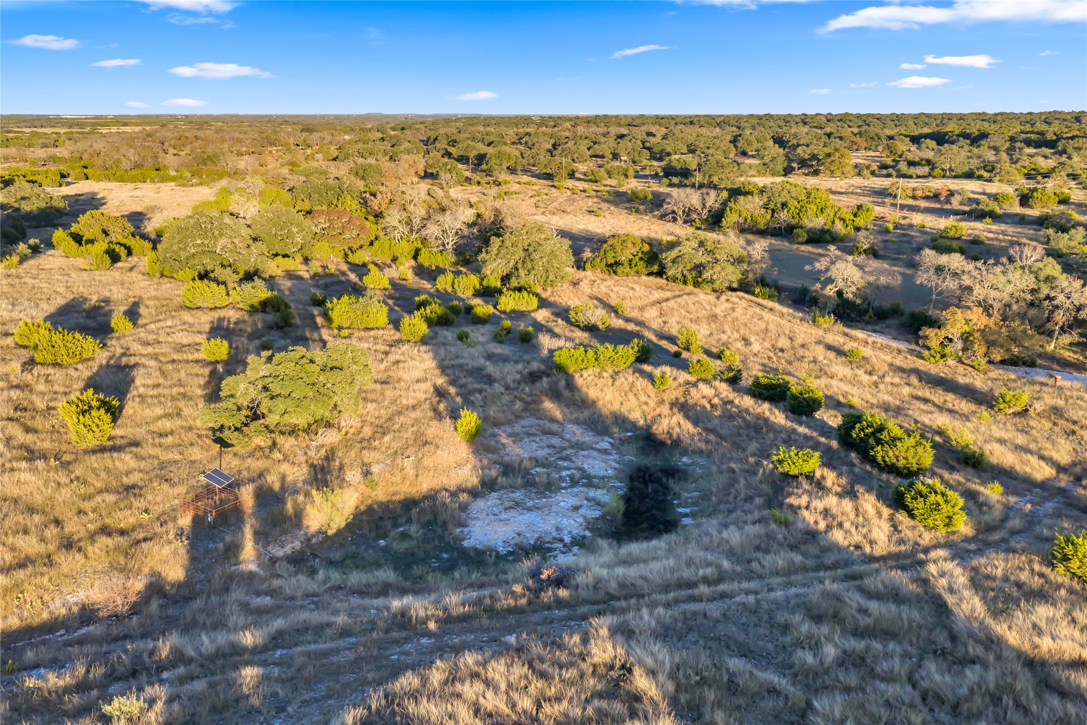 main property photo 28