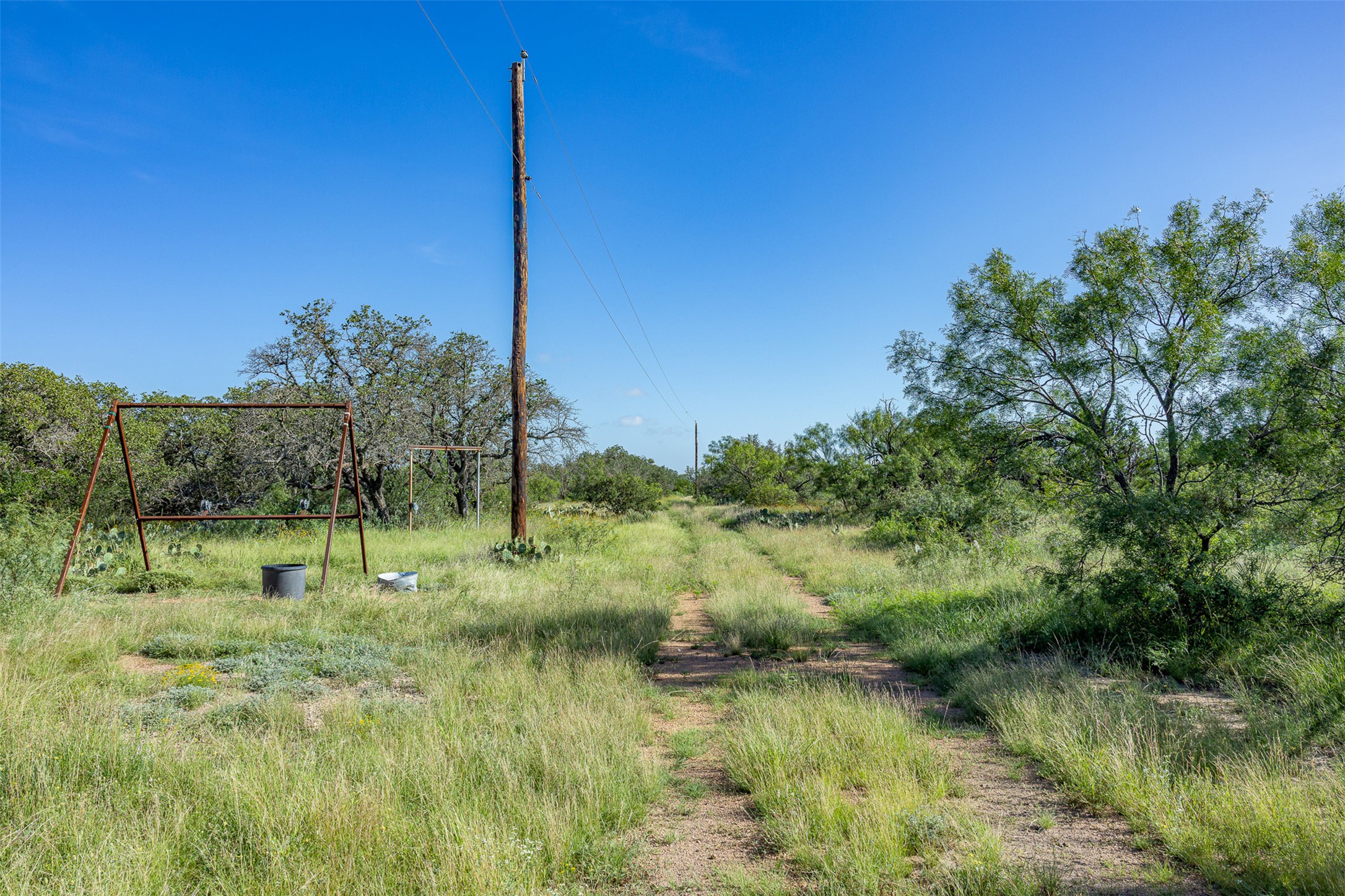 main property photo 21