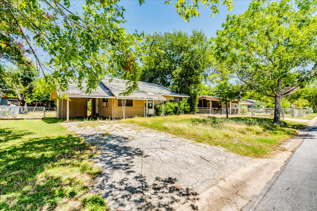 main property photo 4