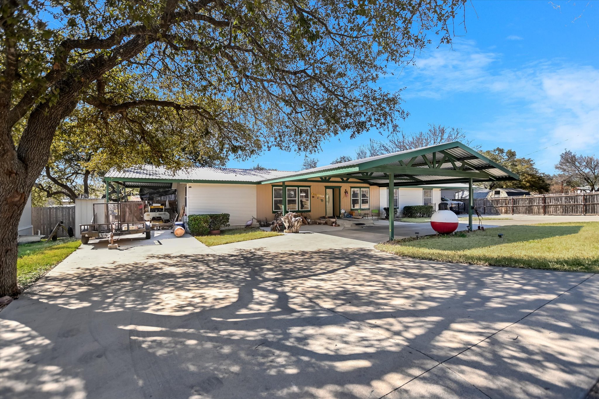 main property photo 19