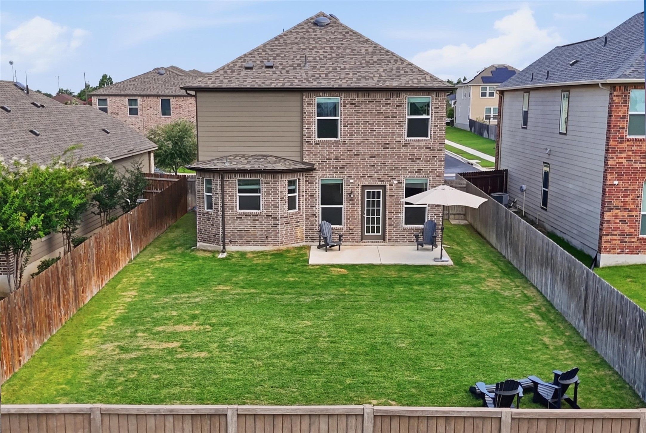 main property photo 31