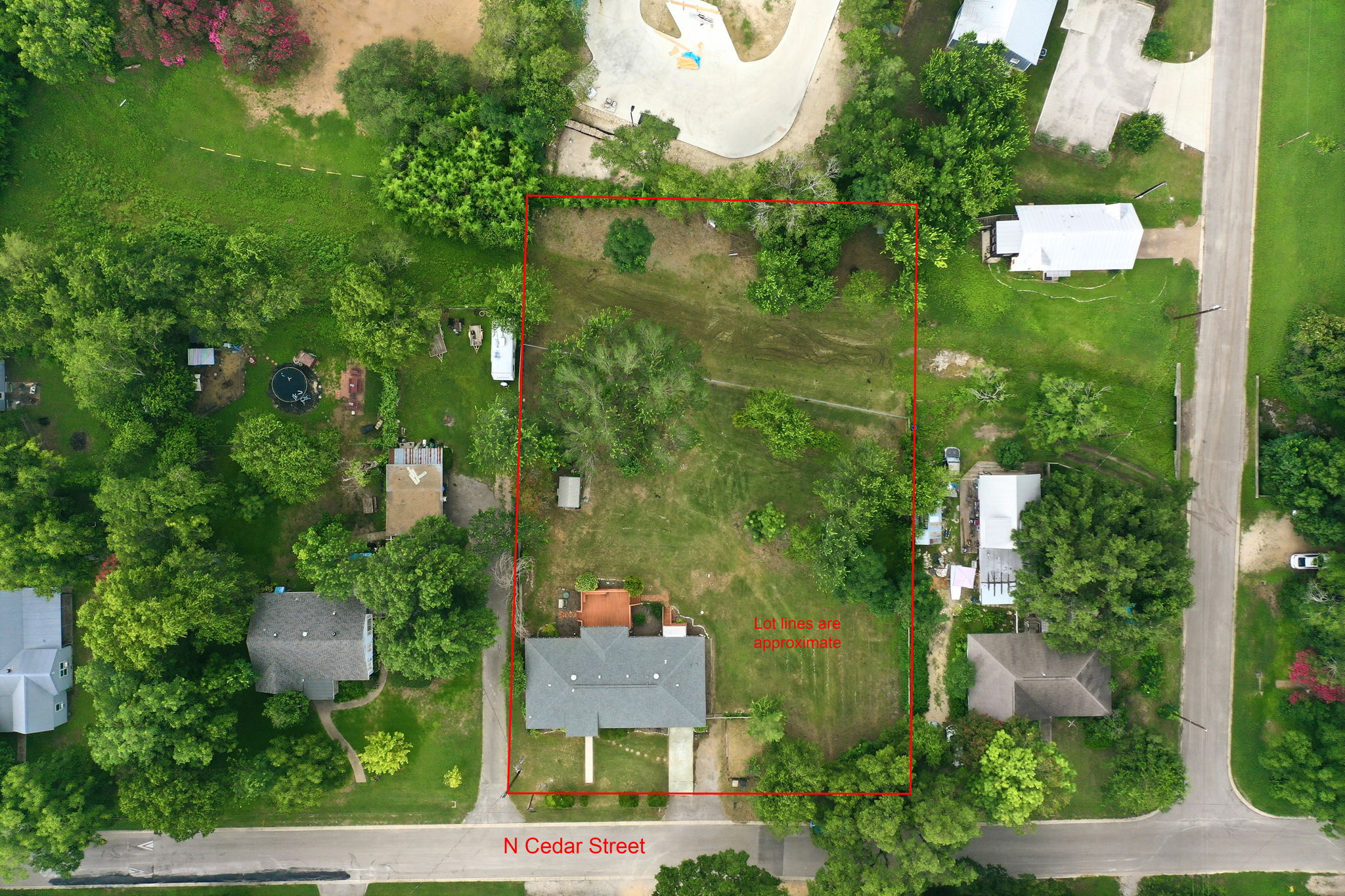 main property photo 23