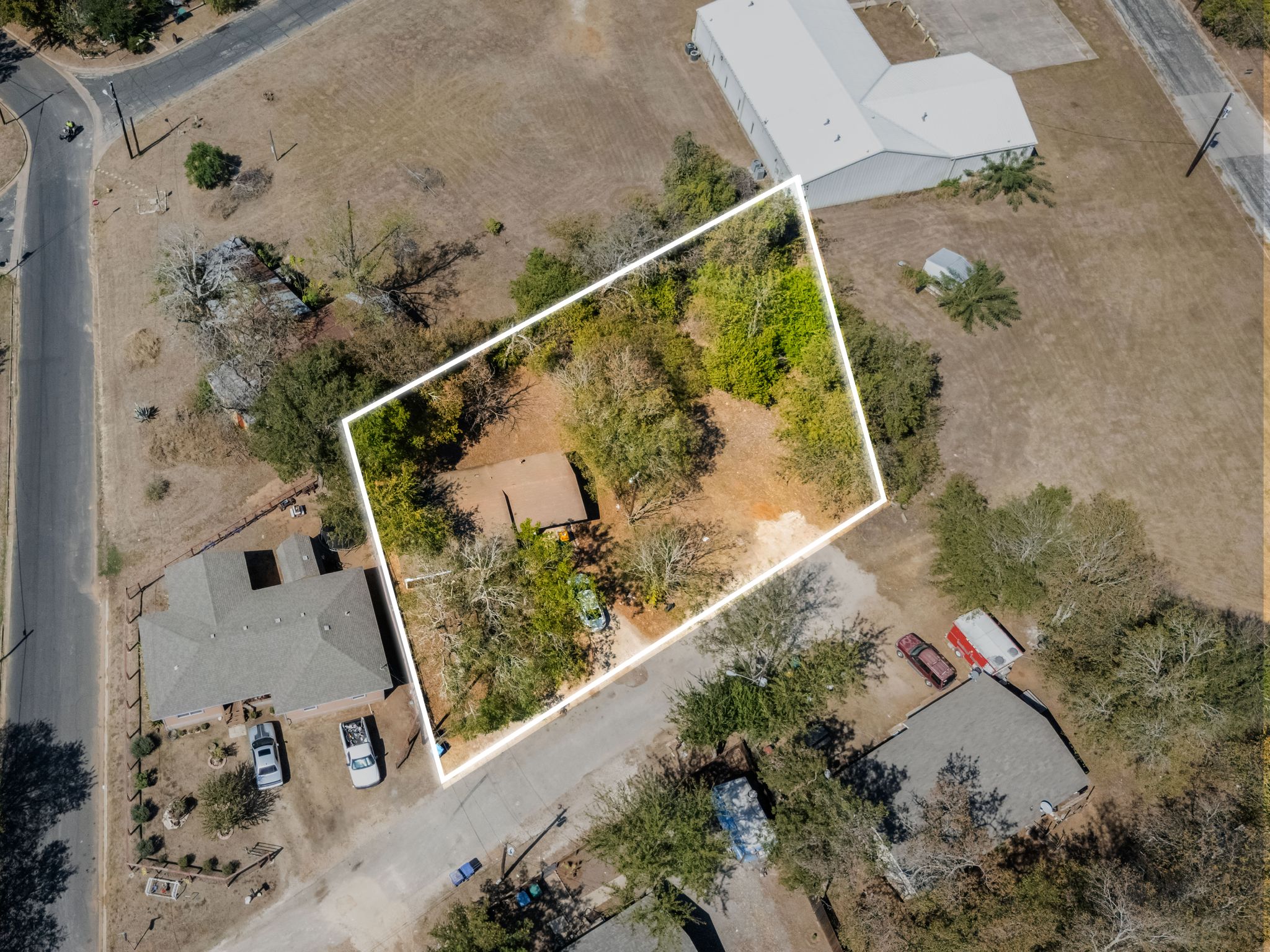 main property photo 6