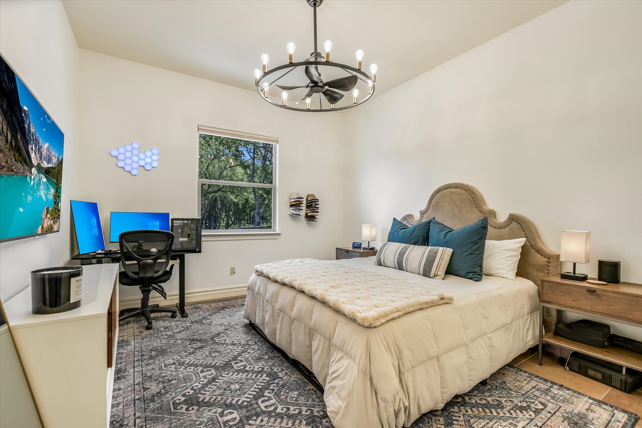 main property photo 18
