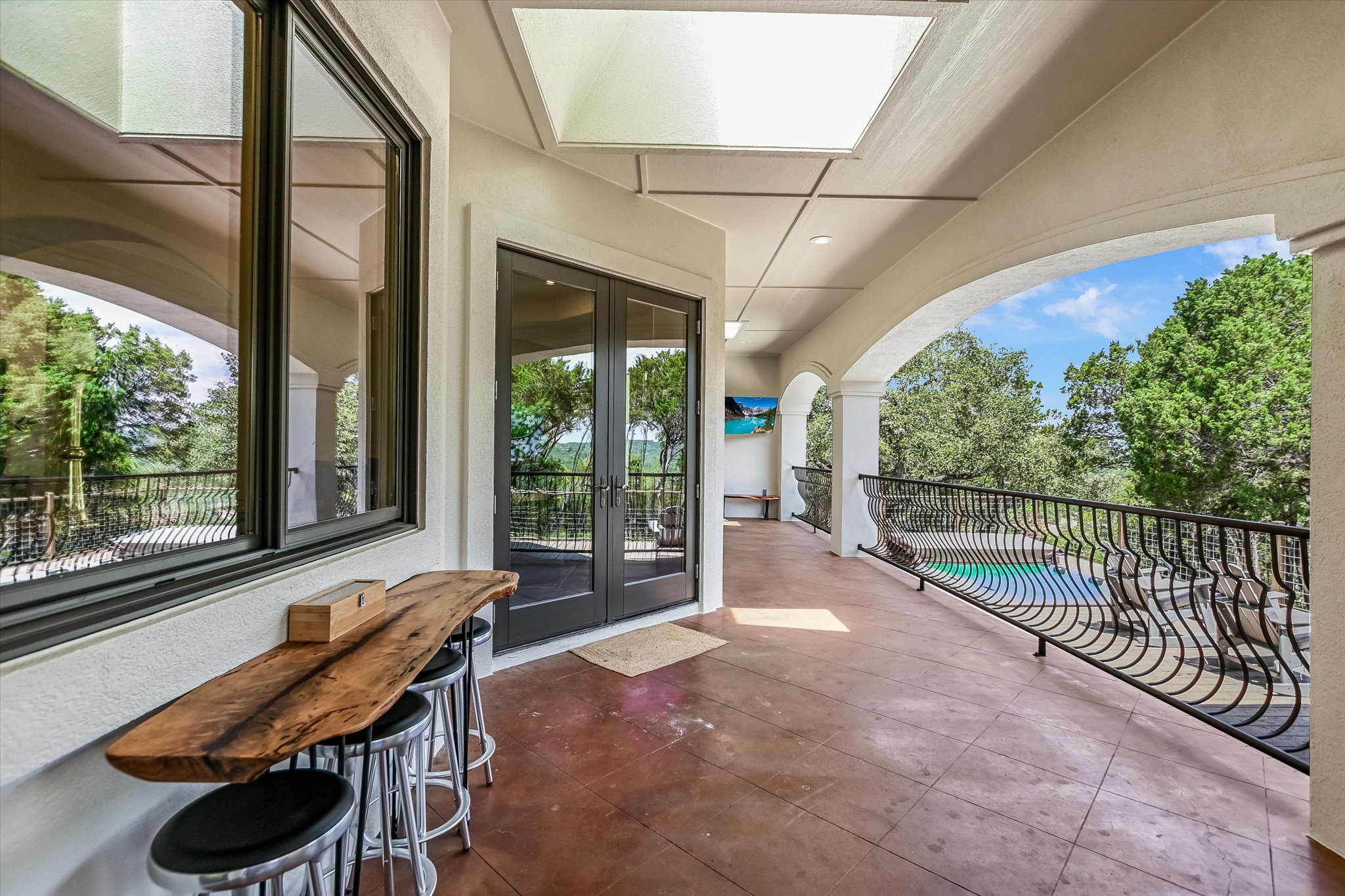 main property photo 22