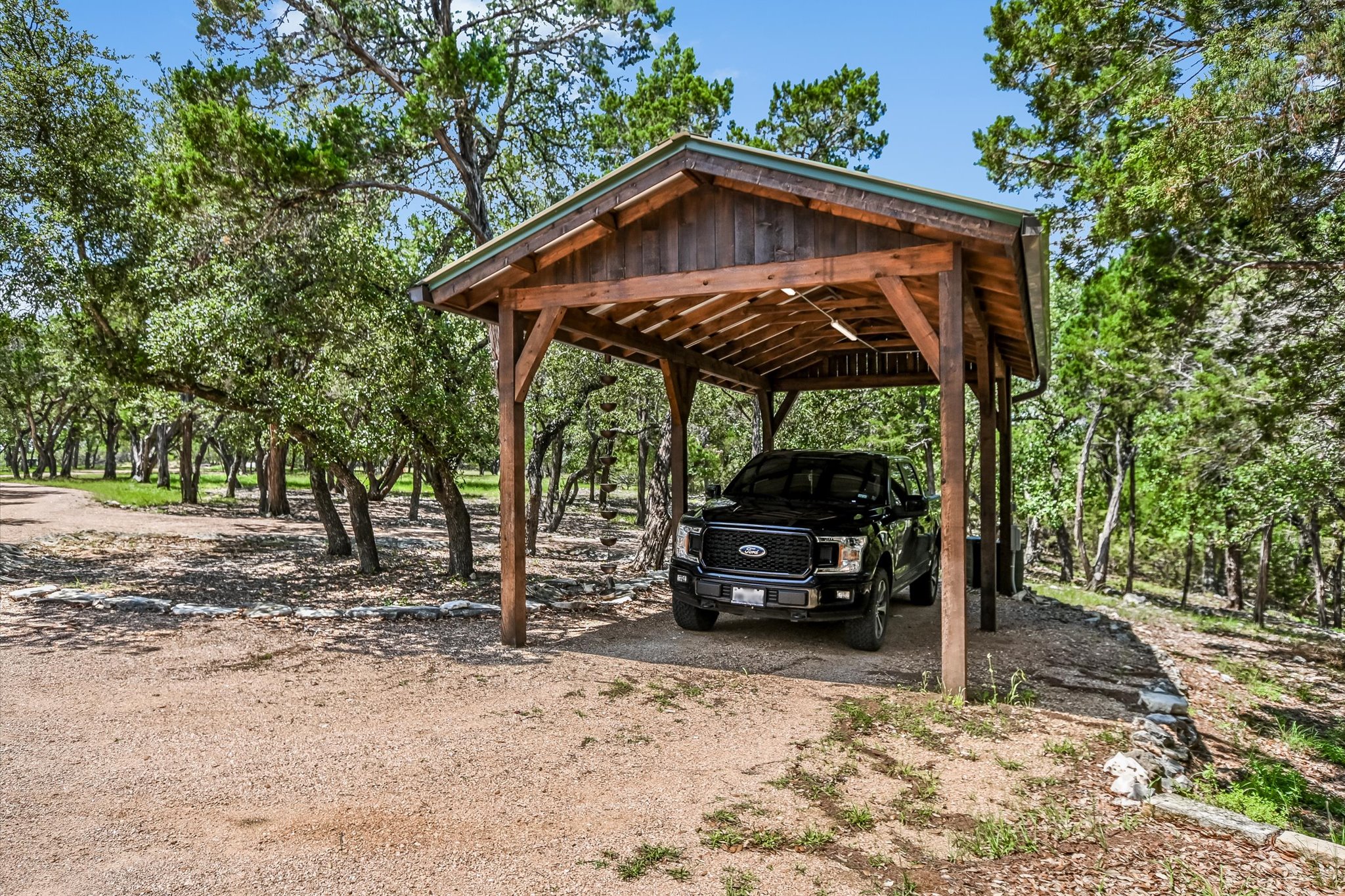 main property photo 36