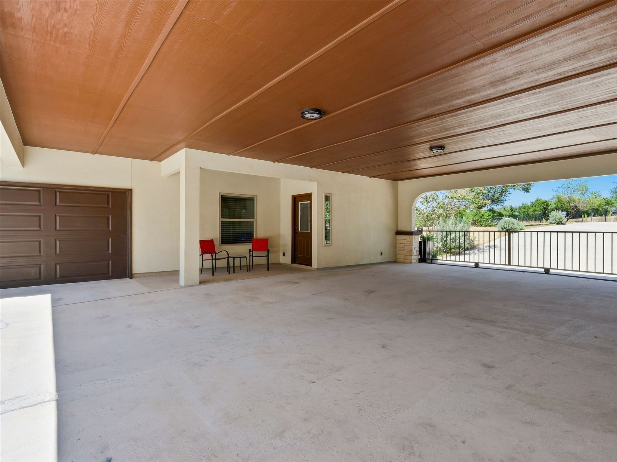 main property photo 26