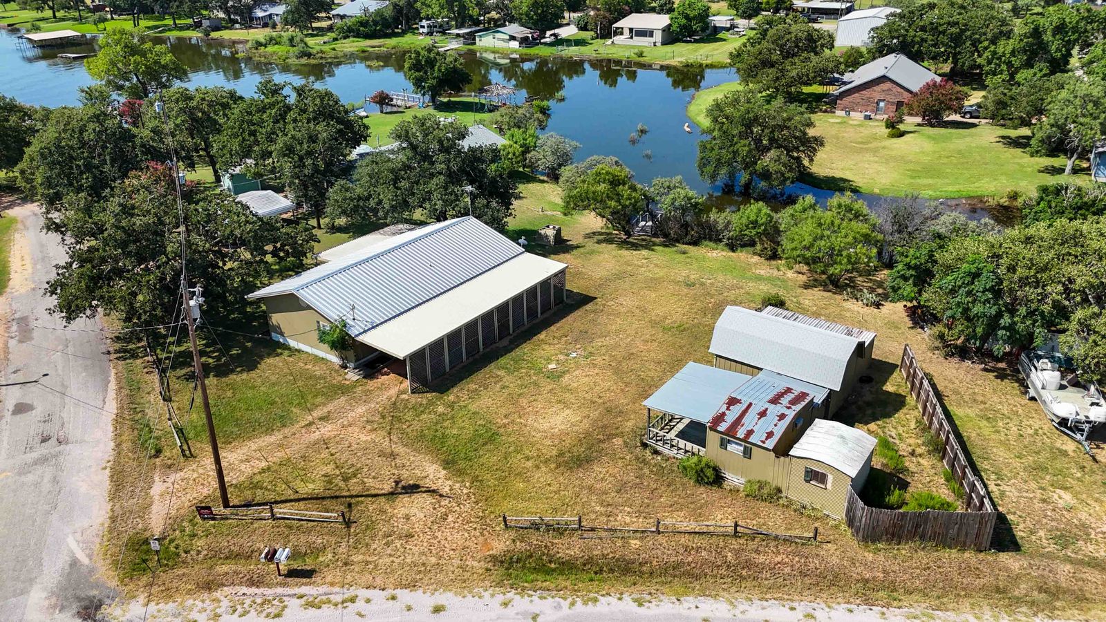 main property photo 26