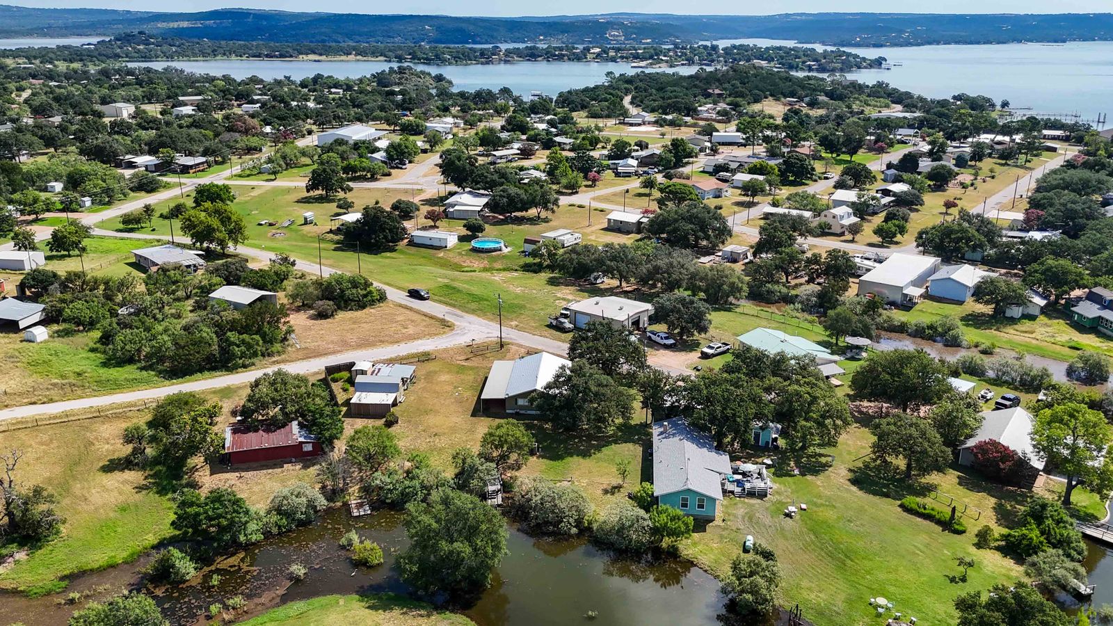 main property photo 30