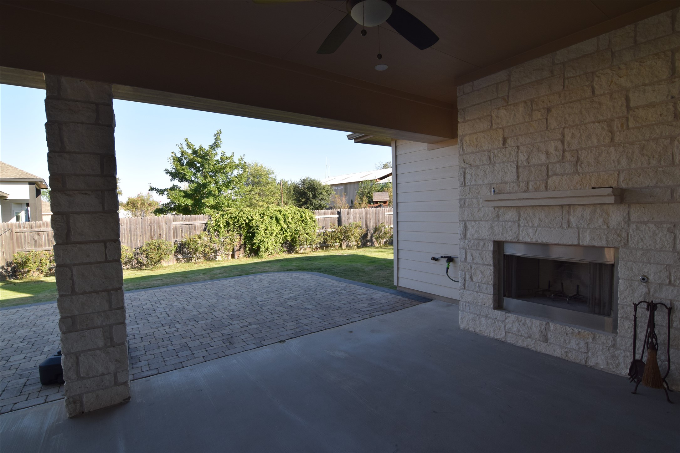 main property photo 19
