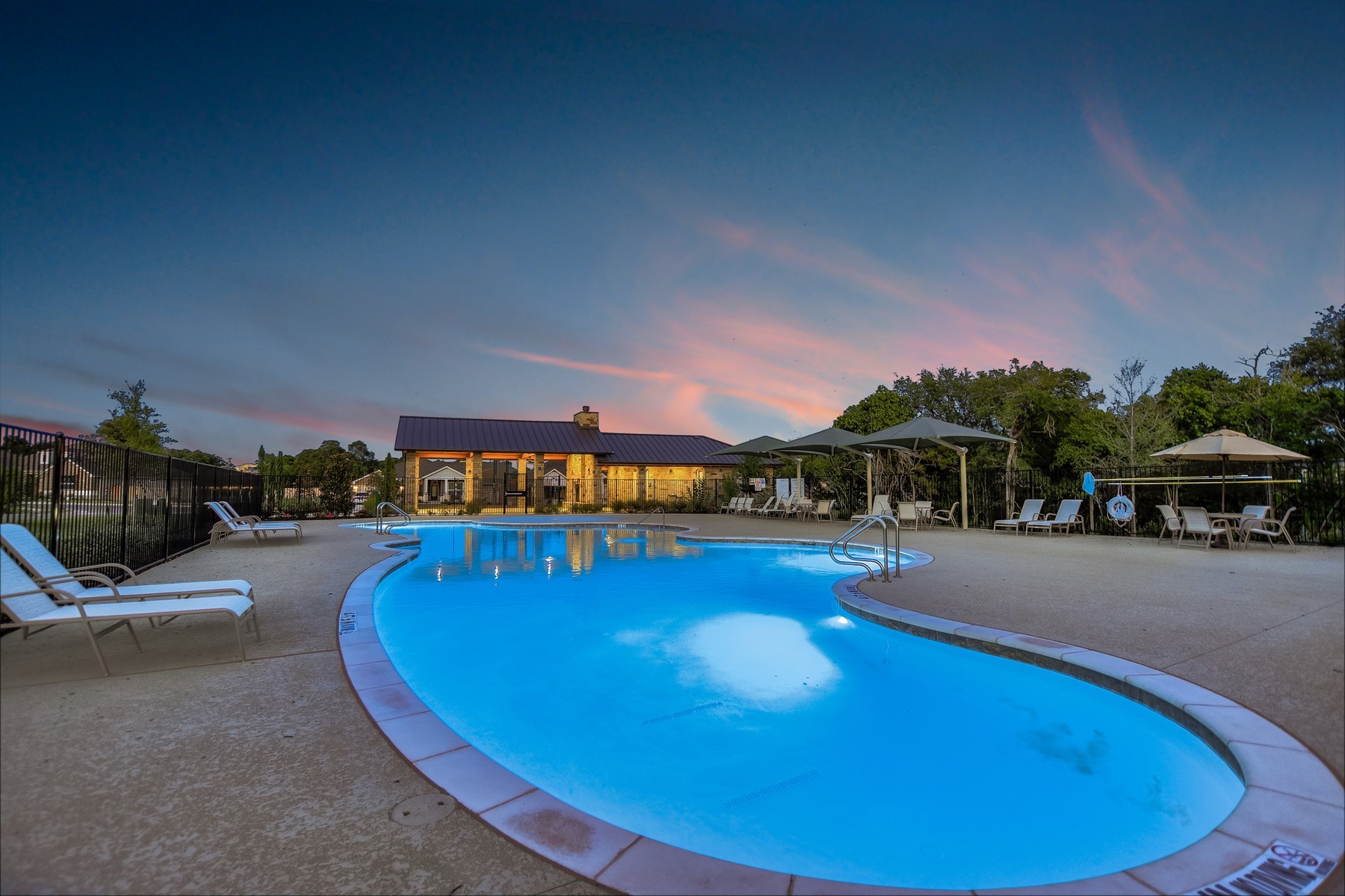 main property photo 23
