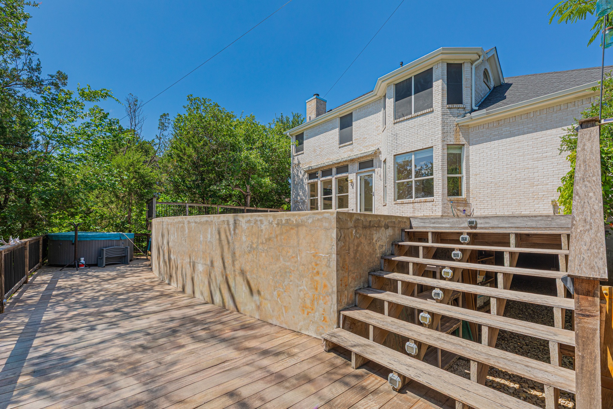 main property photo 20