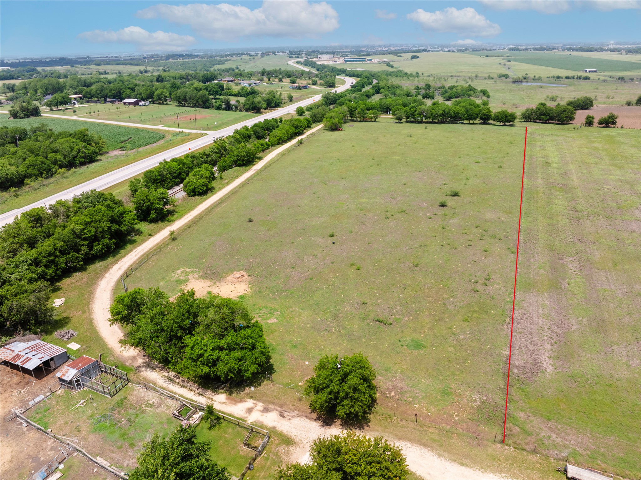 main property photo 28