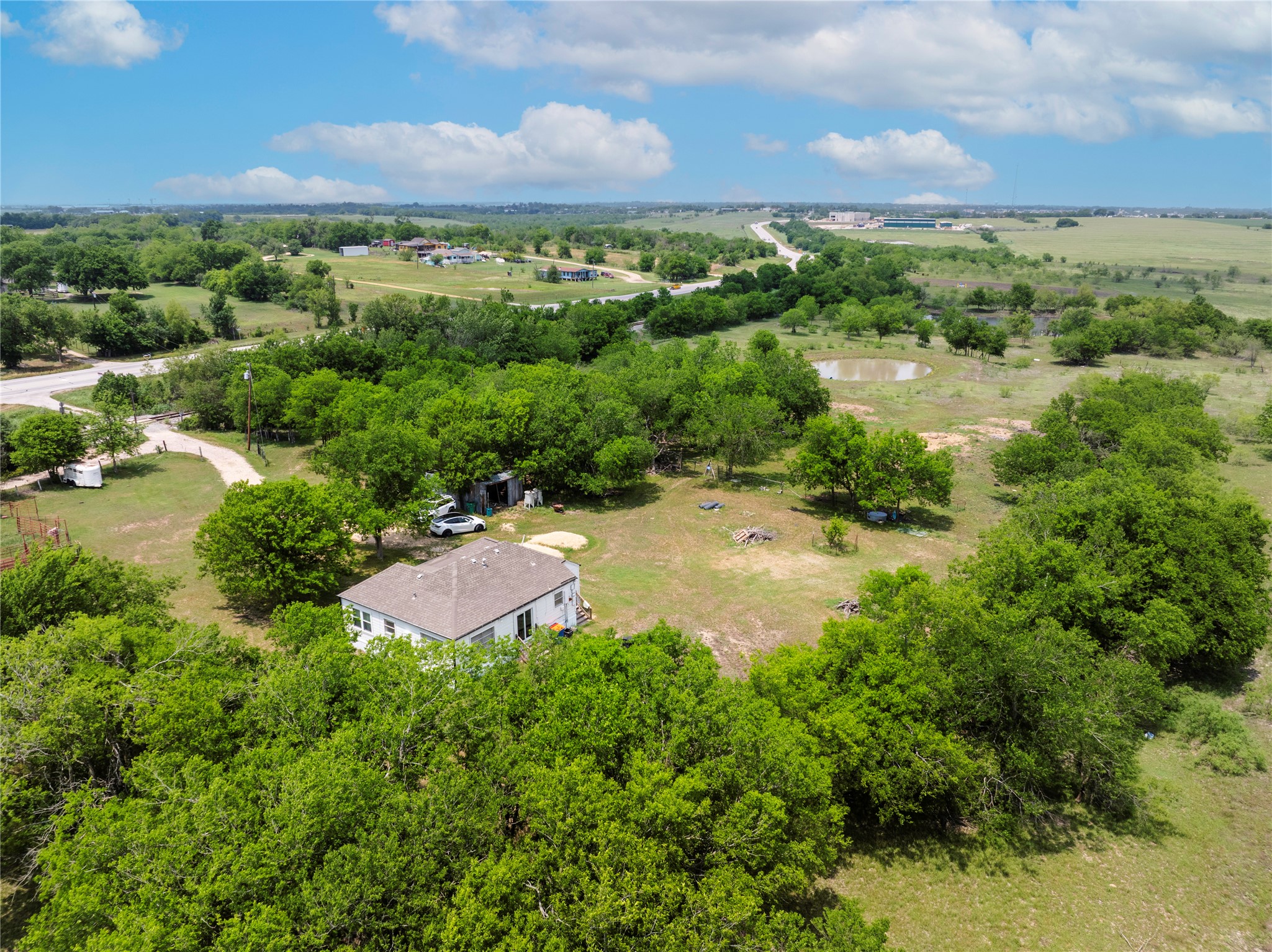 main property photo 3