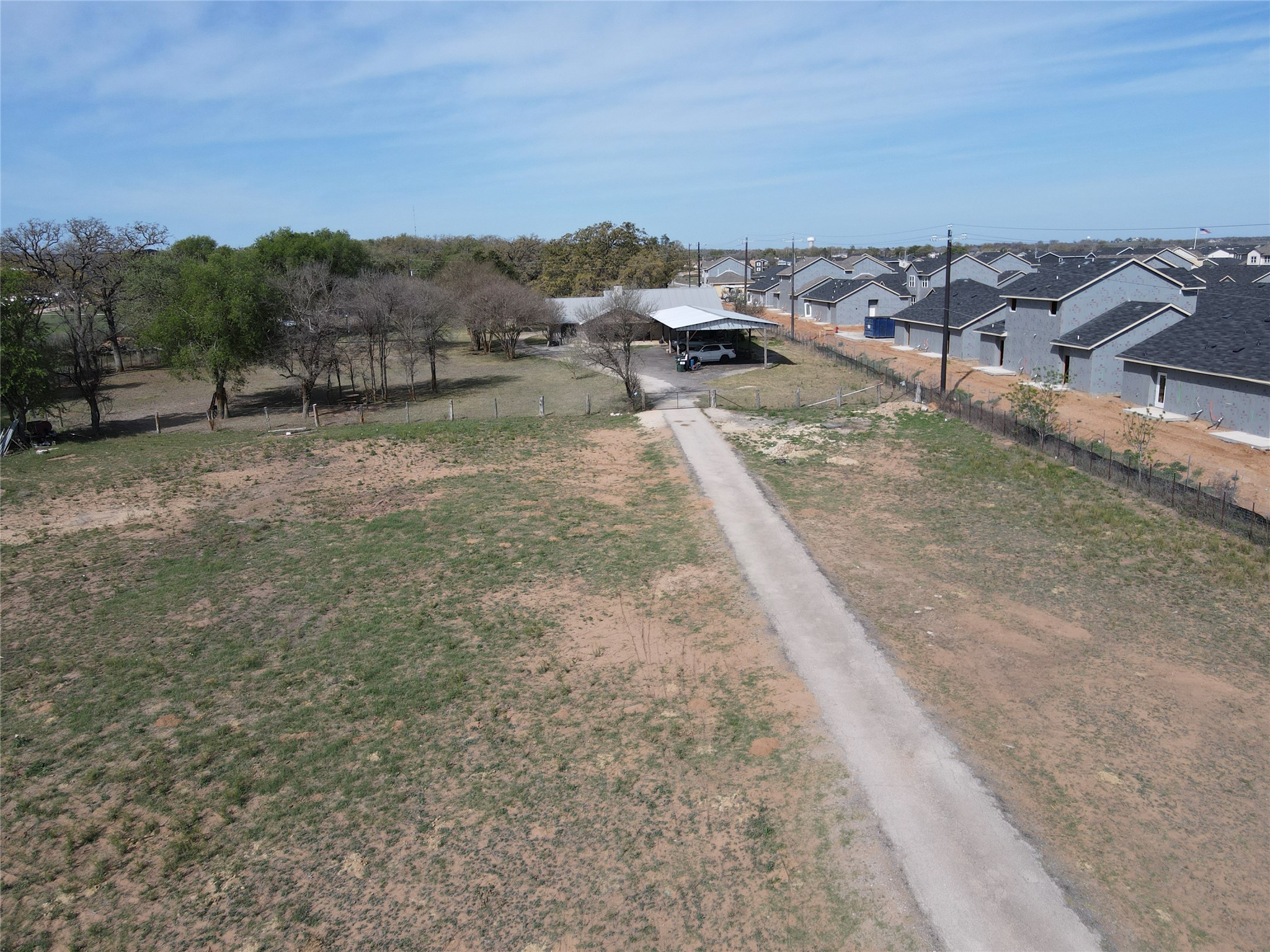 main property photo 34