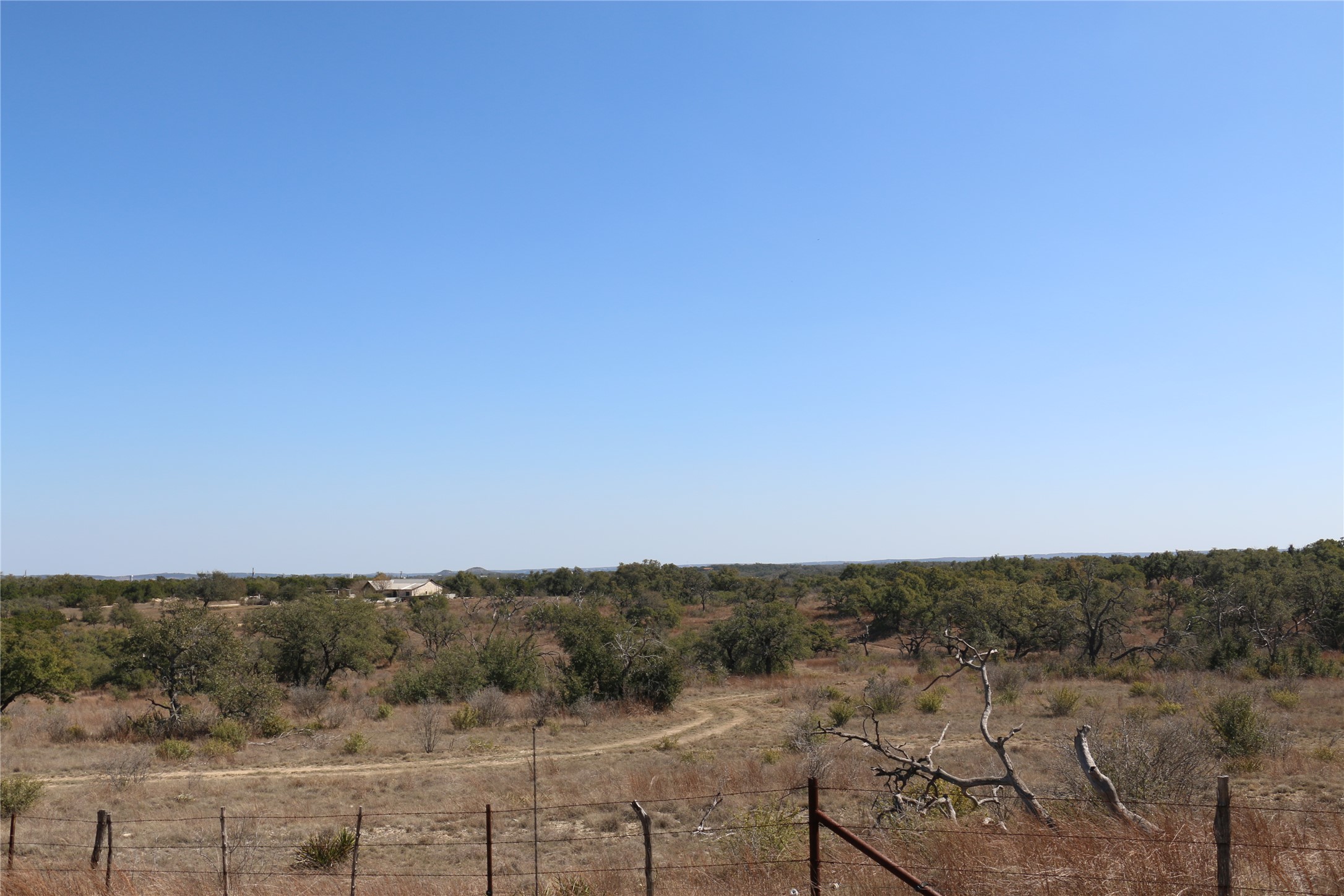 main property photo 34
