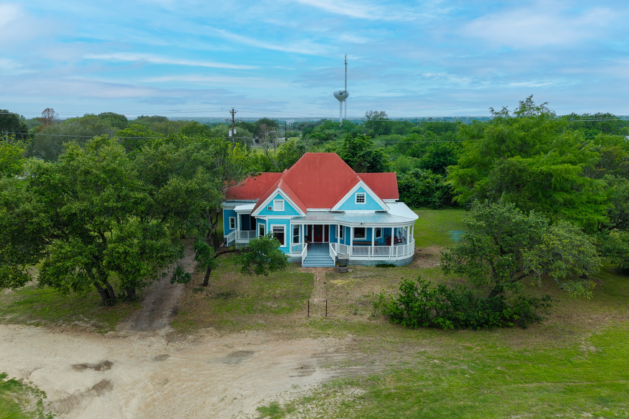 main property photo 34