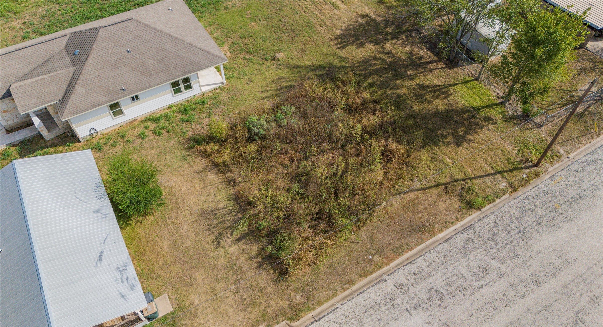 main property photo 10
