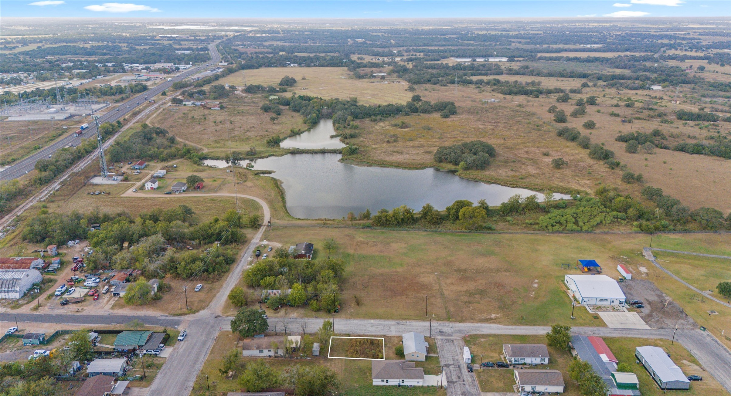 main property photo 12