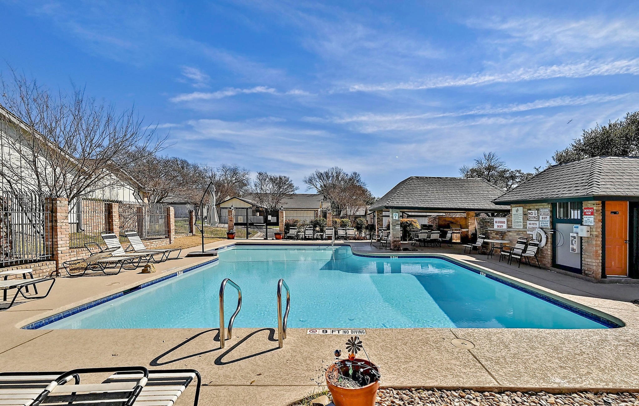 main property photo 37