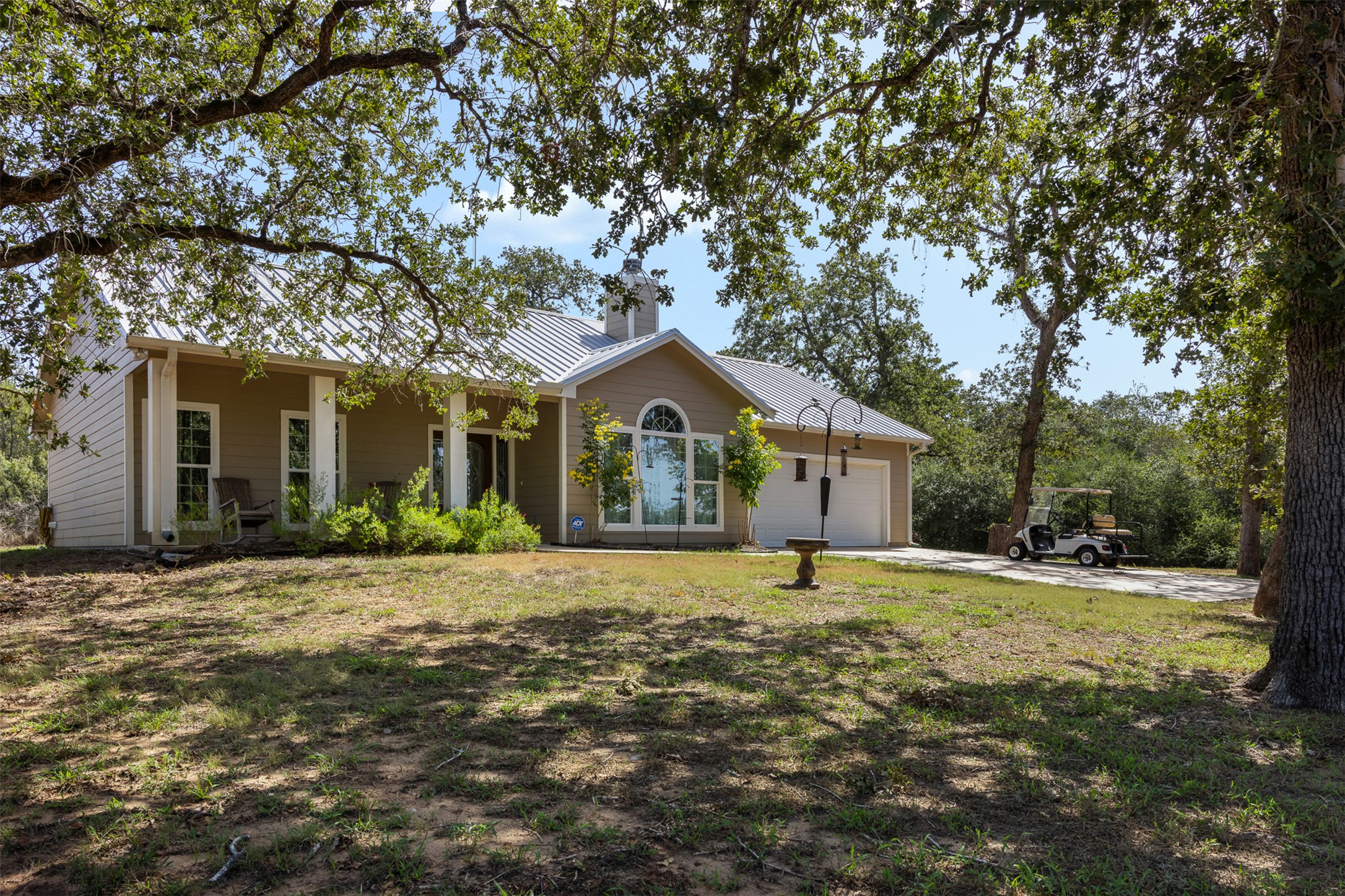 main property photo 13