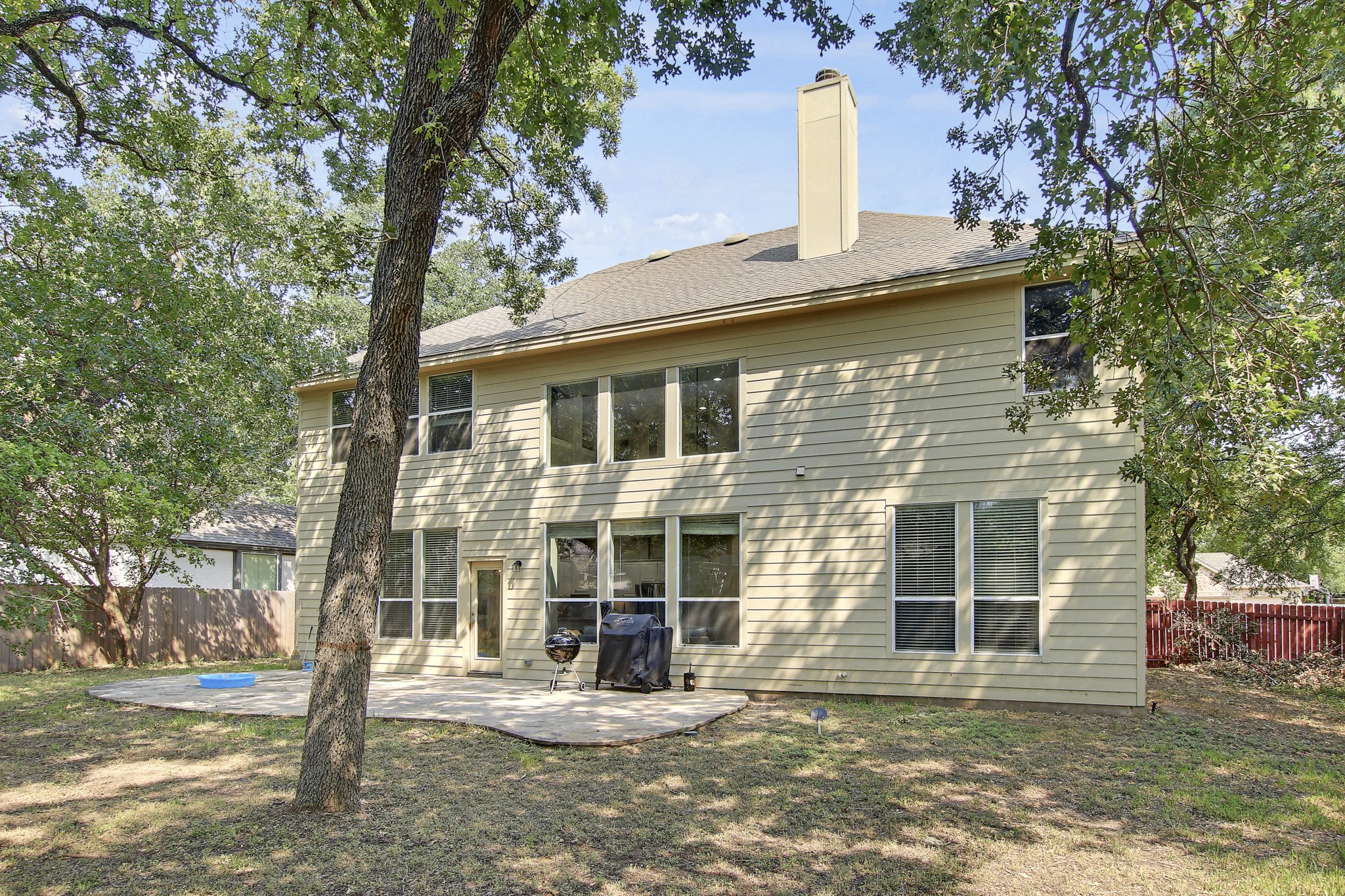 main property photo 34