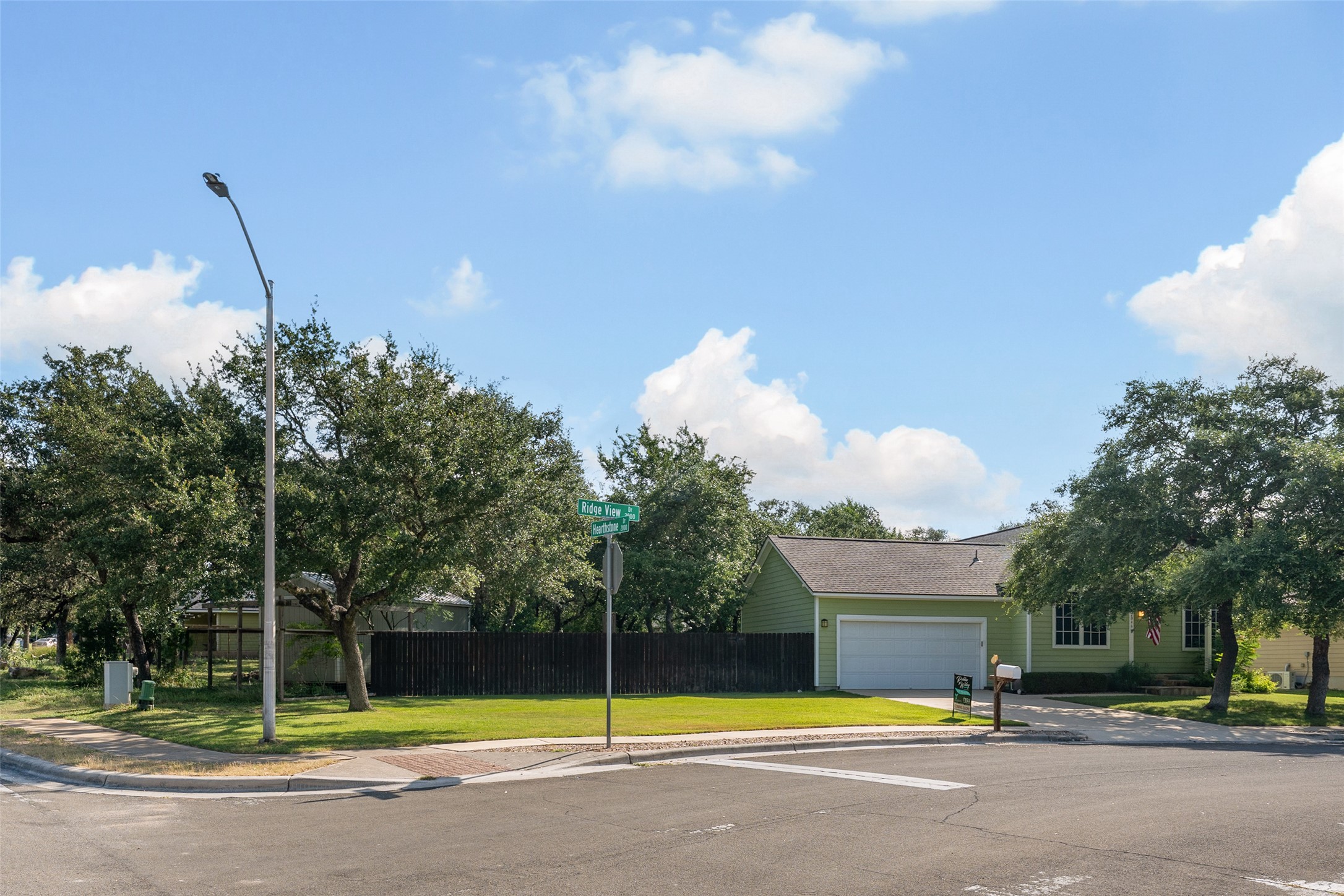 main property photo 26