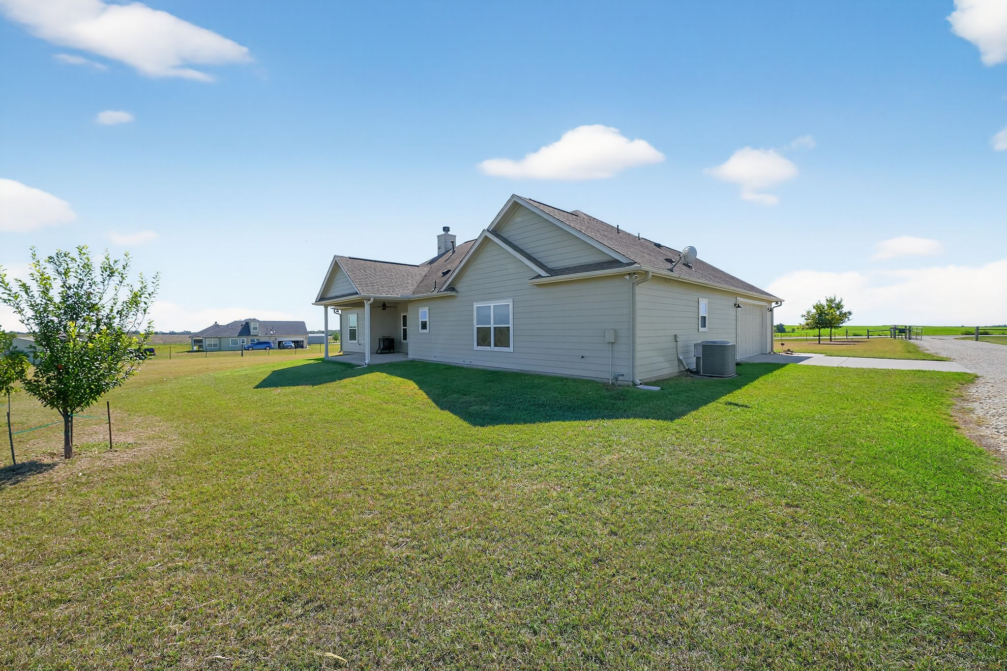 main property photo 24