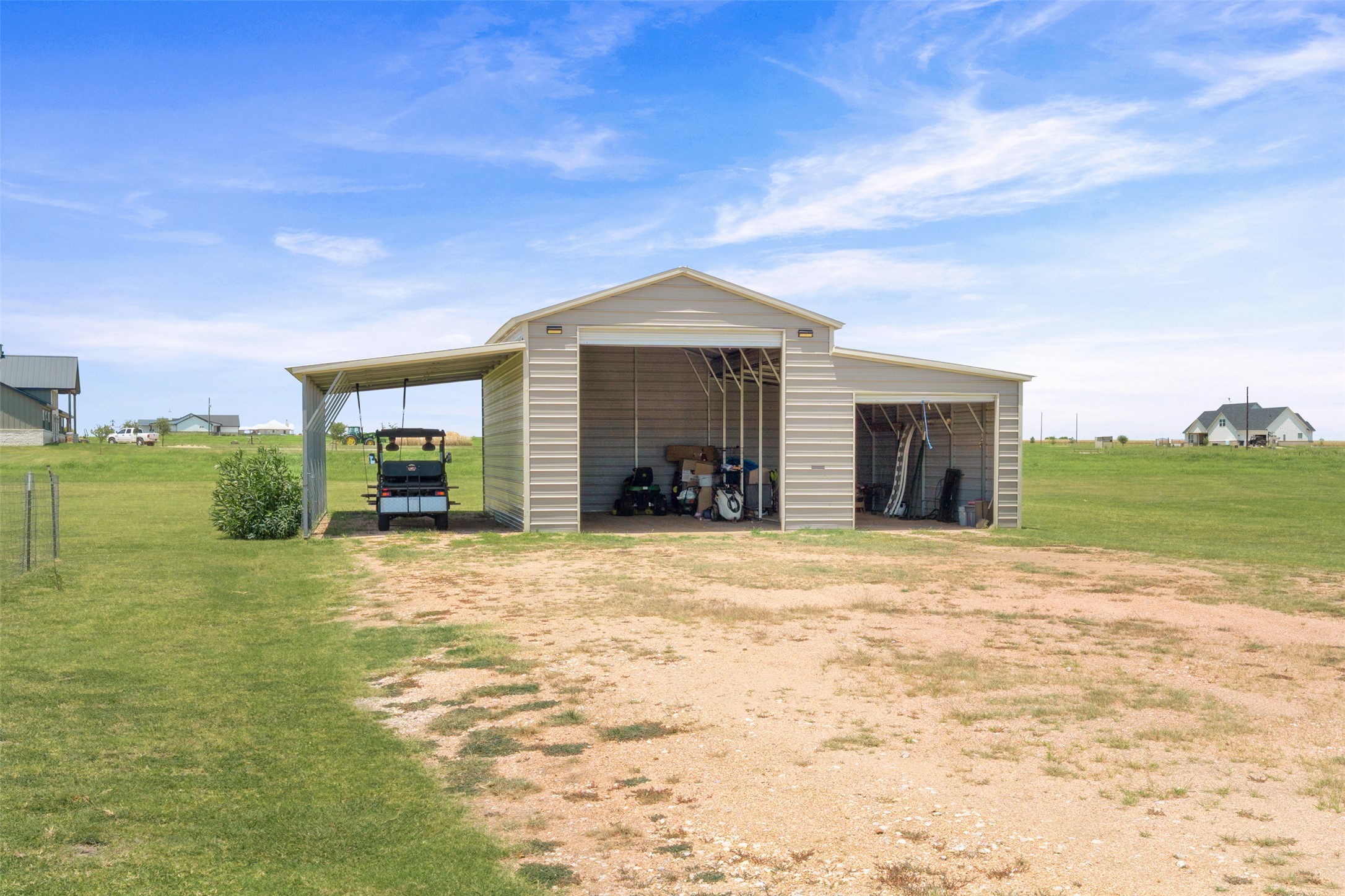 main property photo 29
