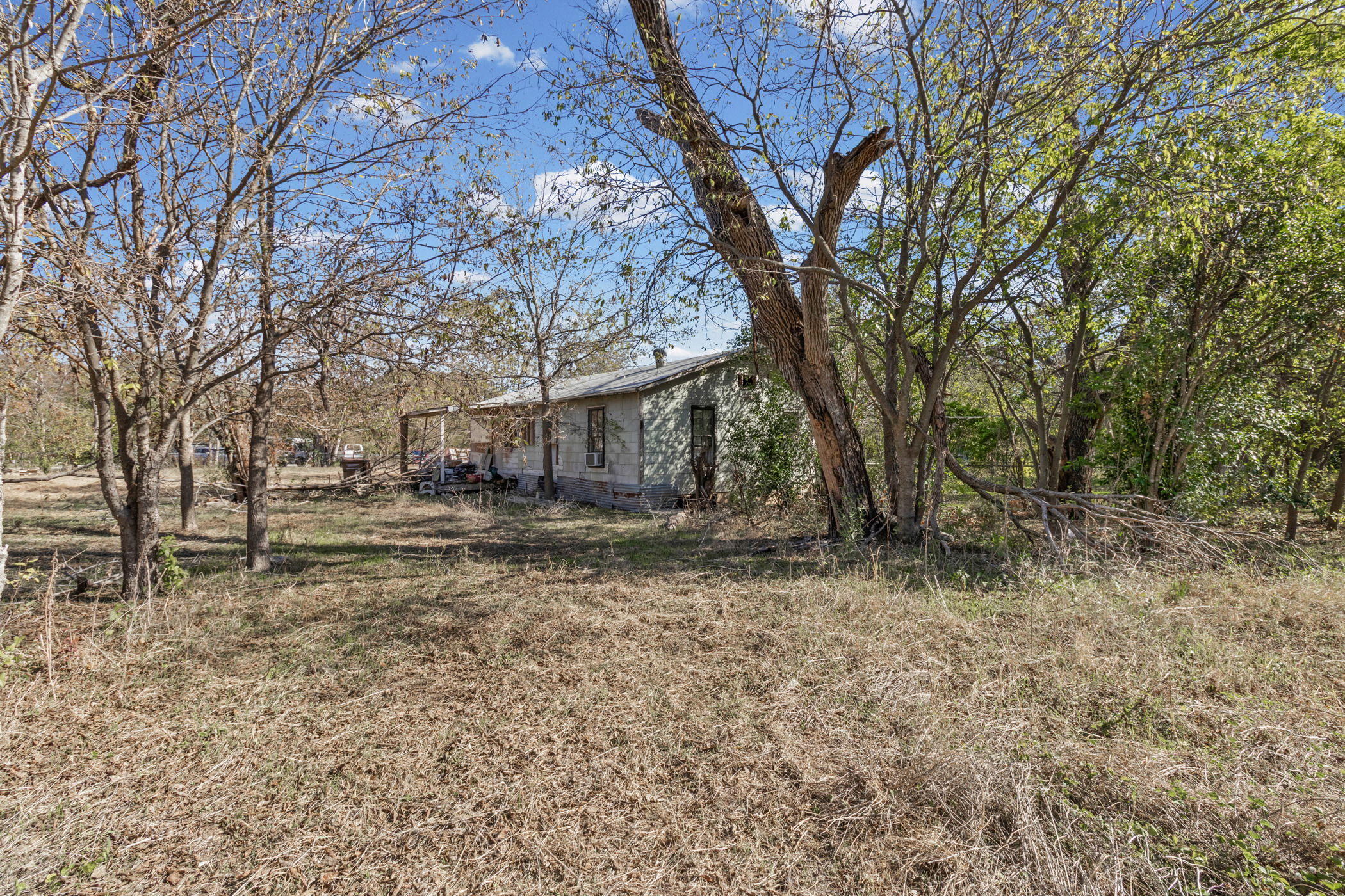 main property photo 15