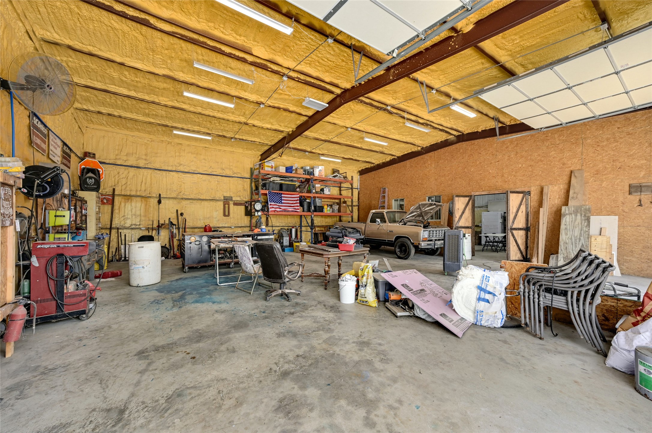 main property photo 19