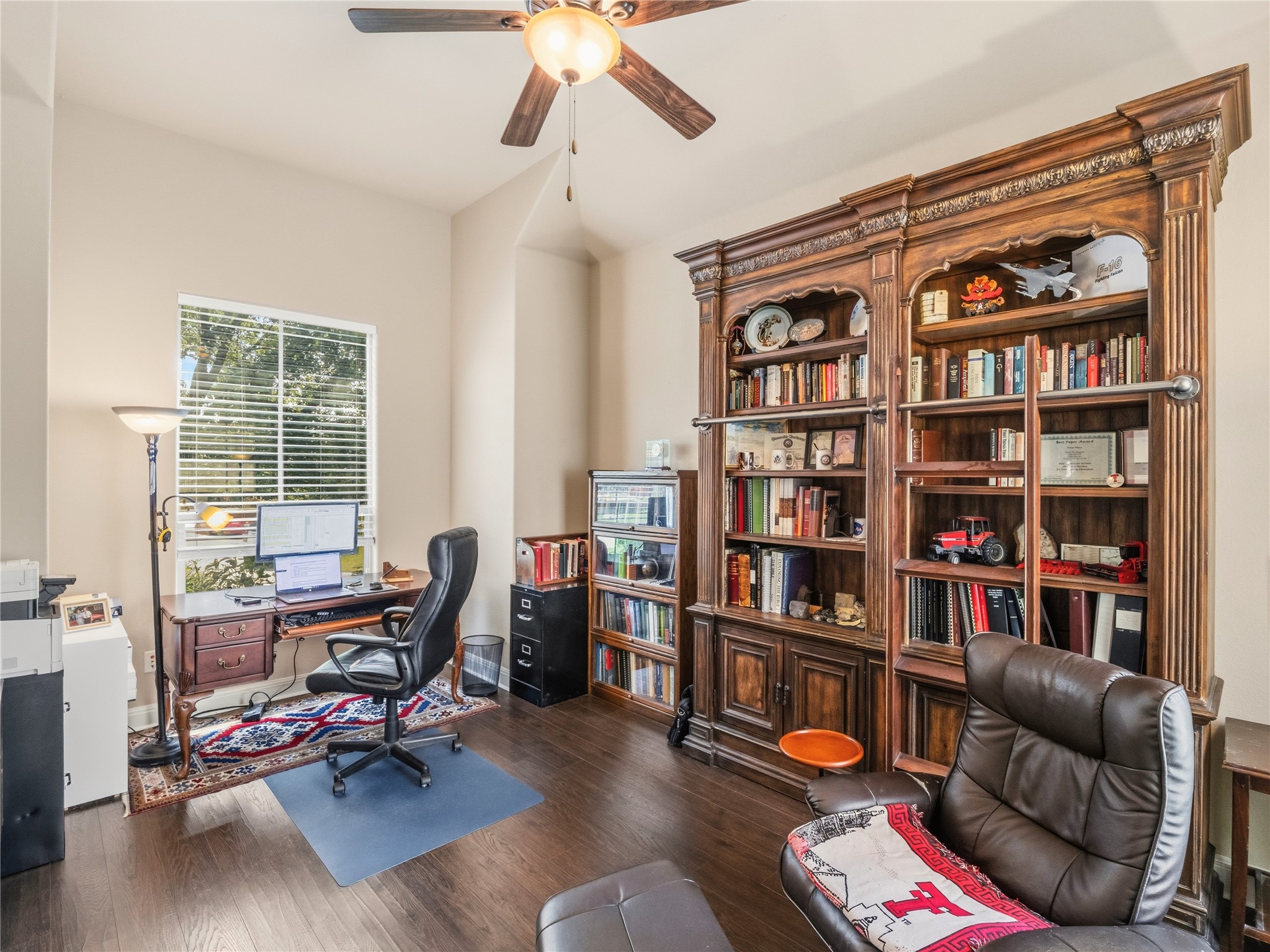 main property photo 7