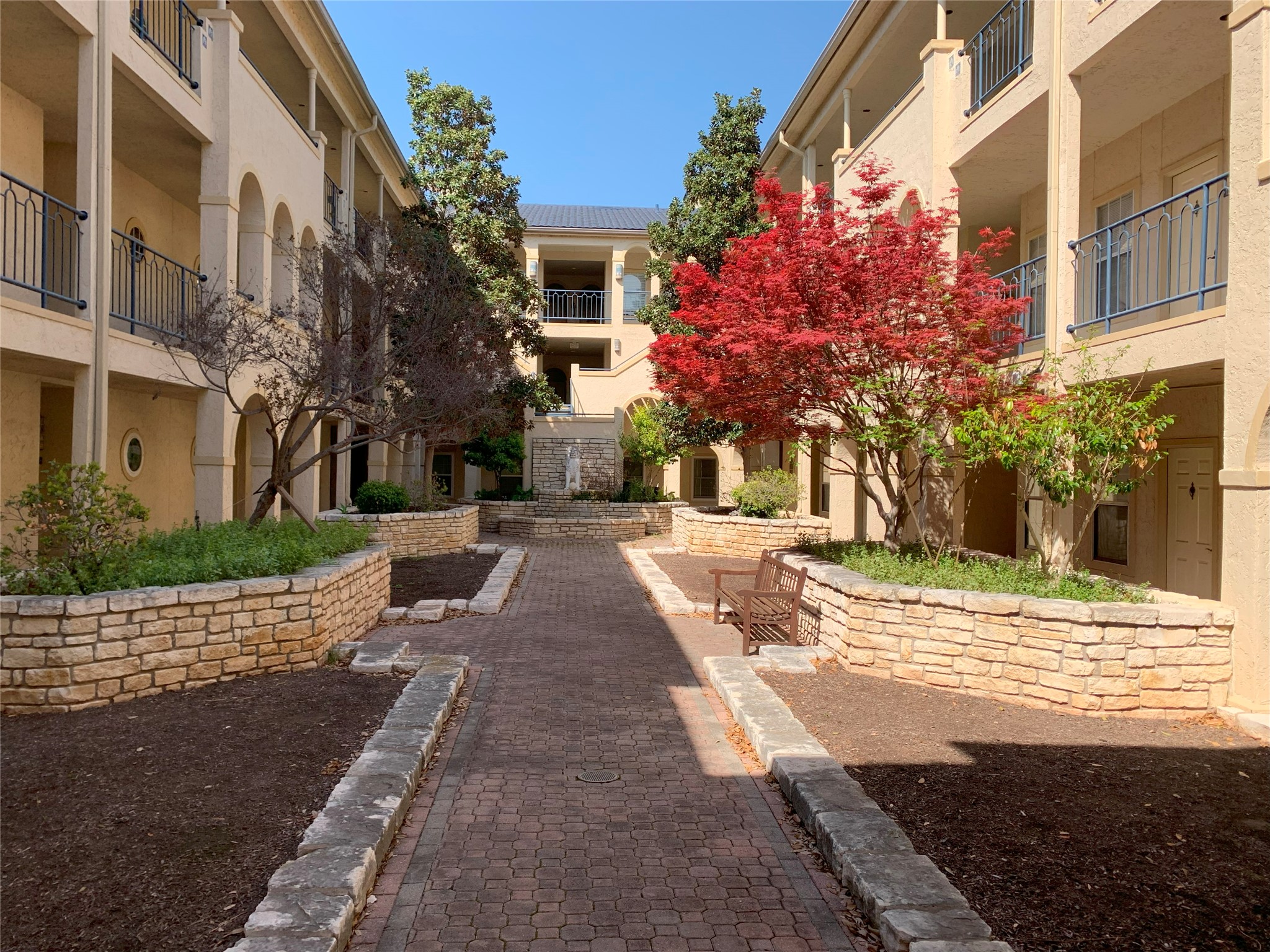 main property photo 27