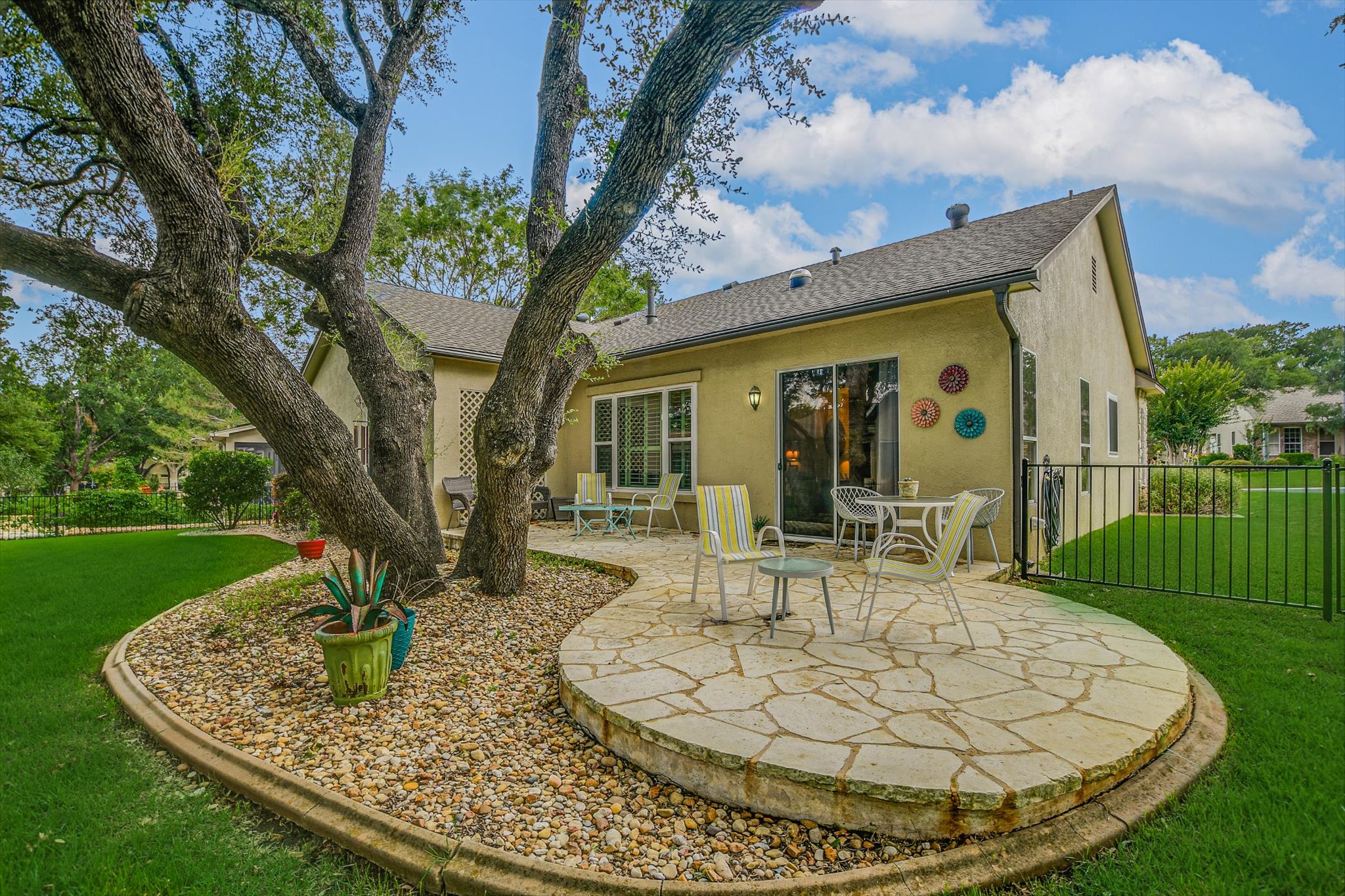 main property photo 22