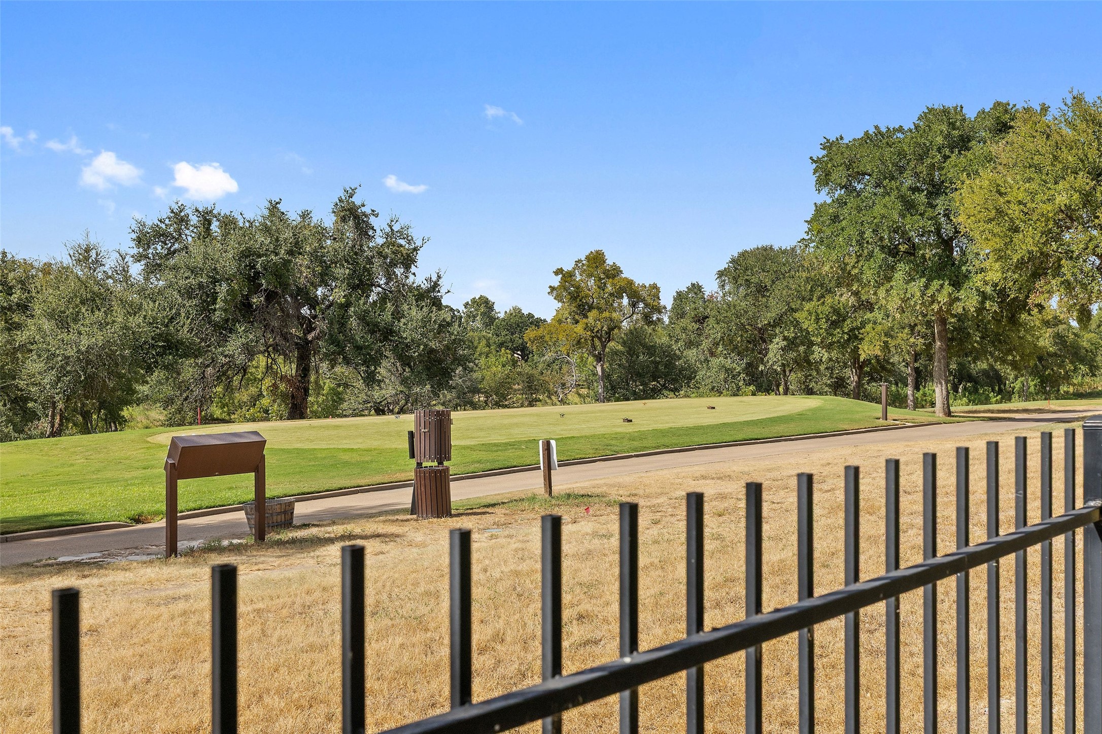 main property photo 37