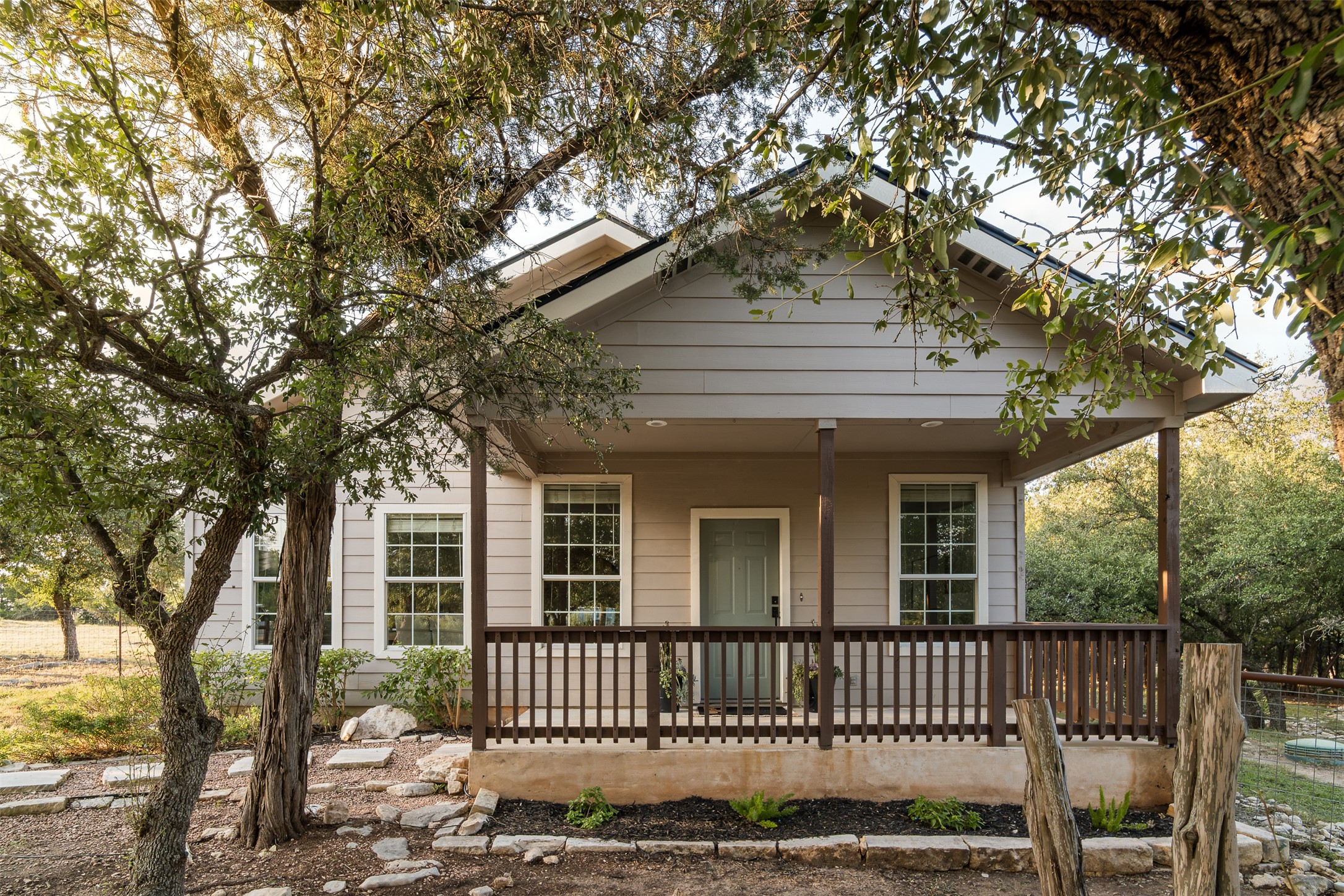 main property photo 10