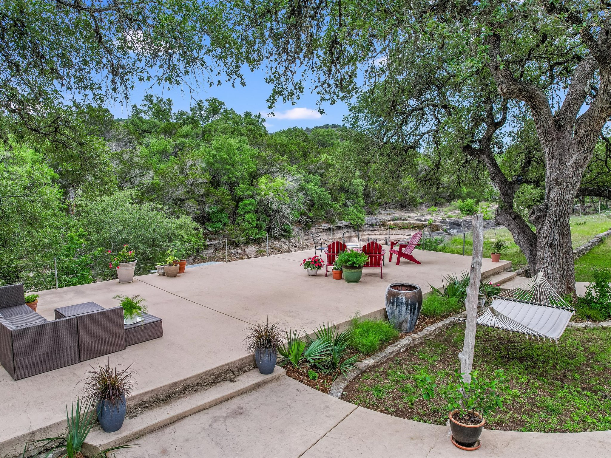 main property photo 29