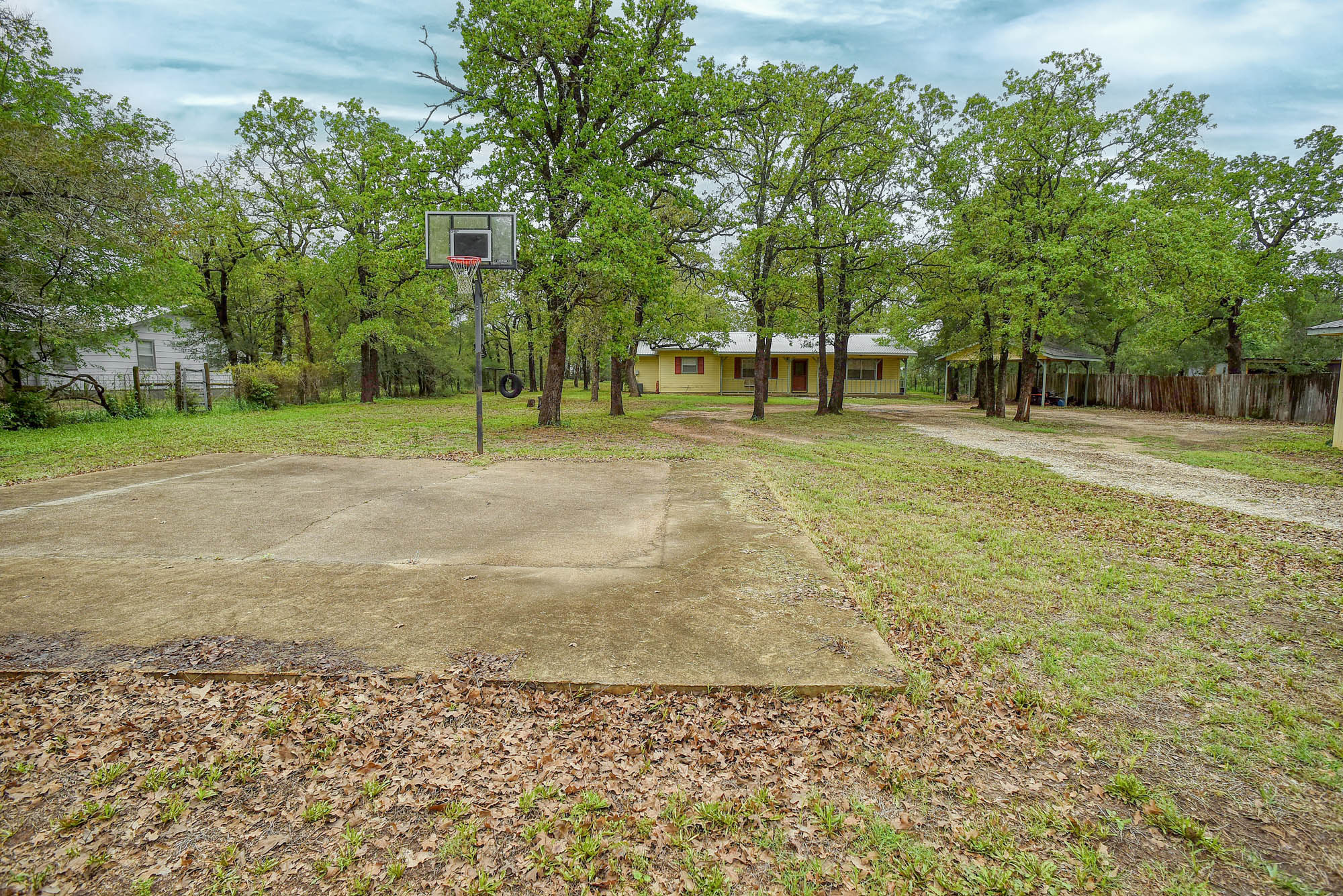 main property photo 9
