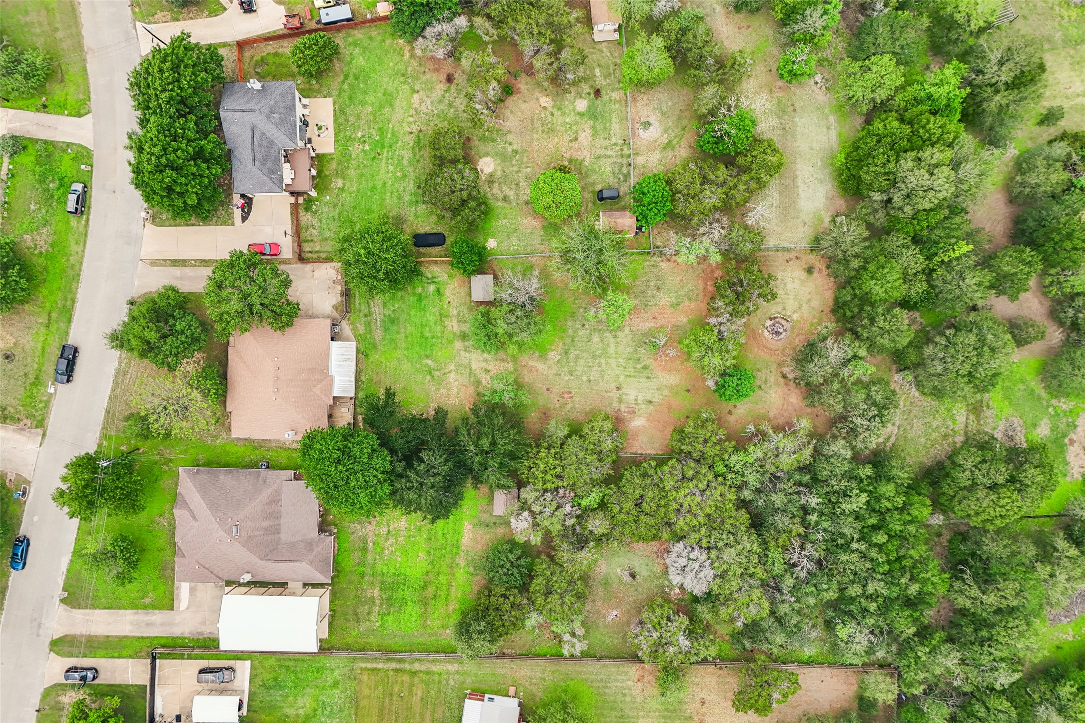 main property photo 36