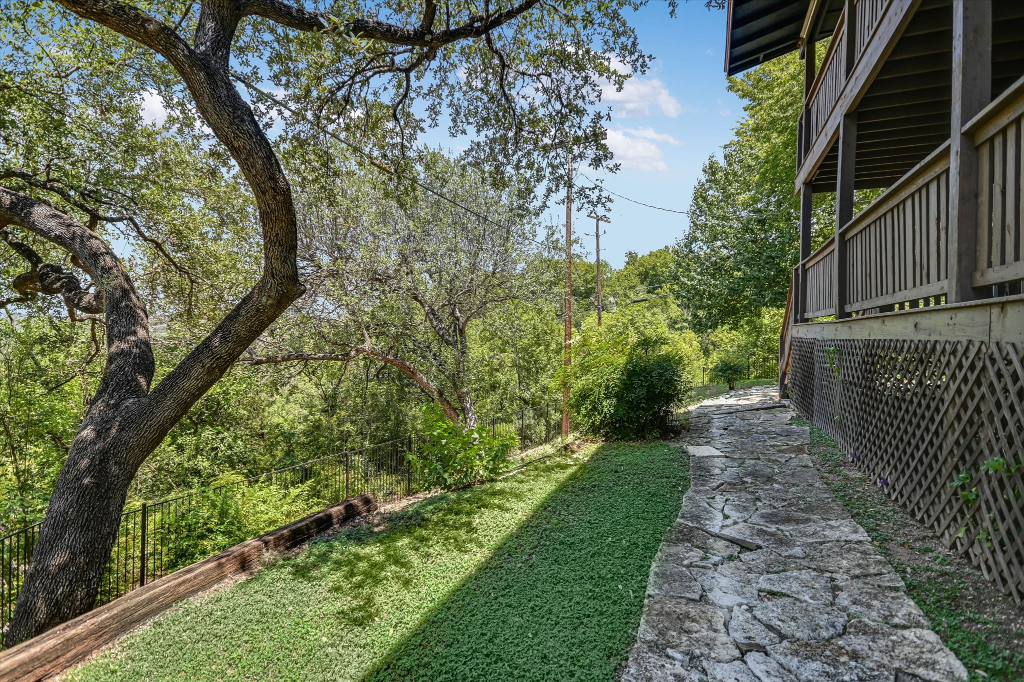 main property photo 22