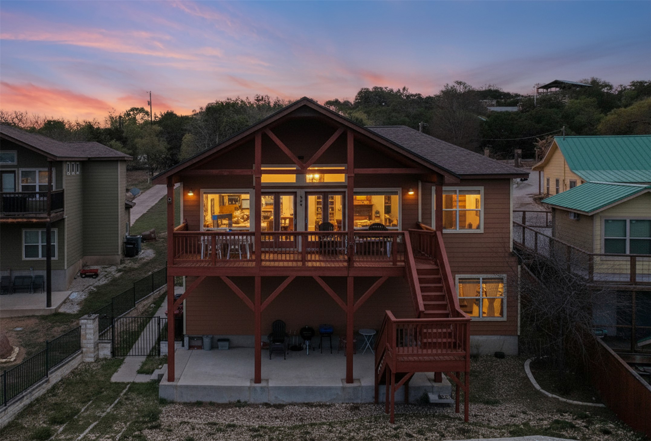 main property photo 22