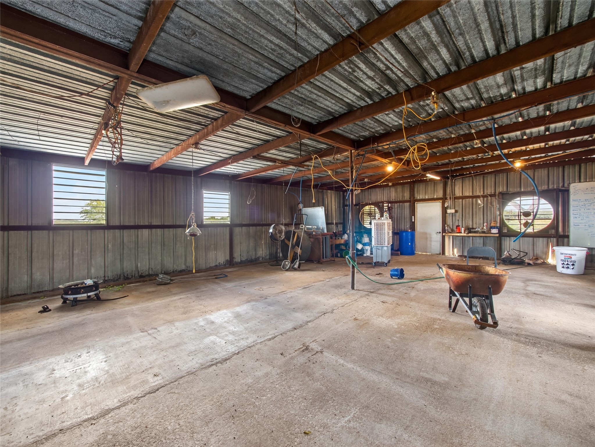 main property photo 31