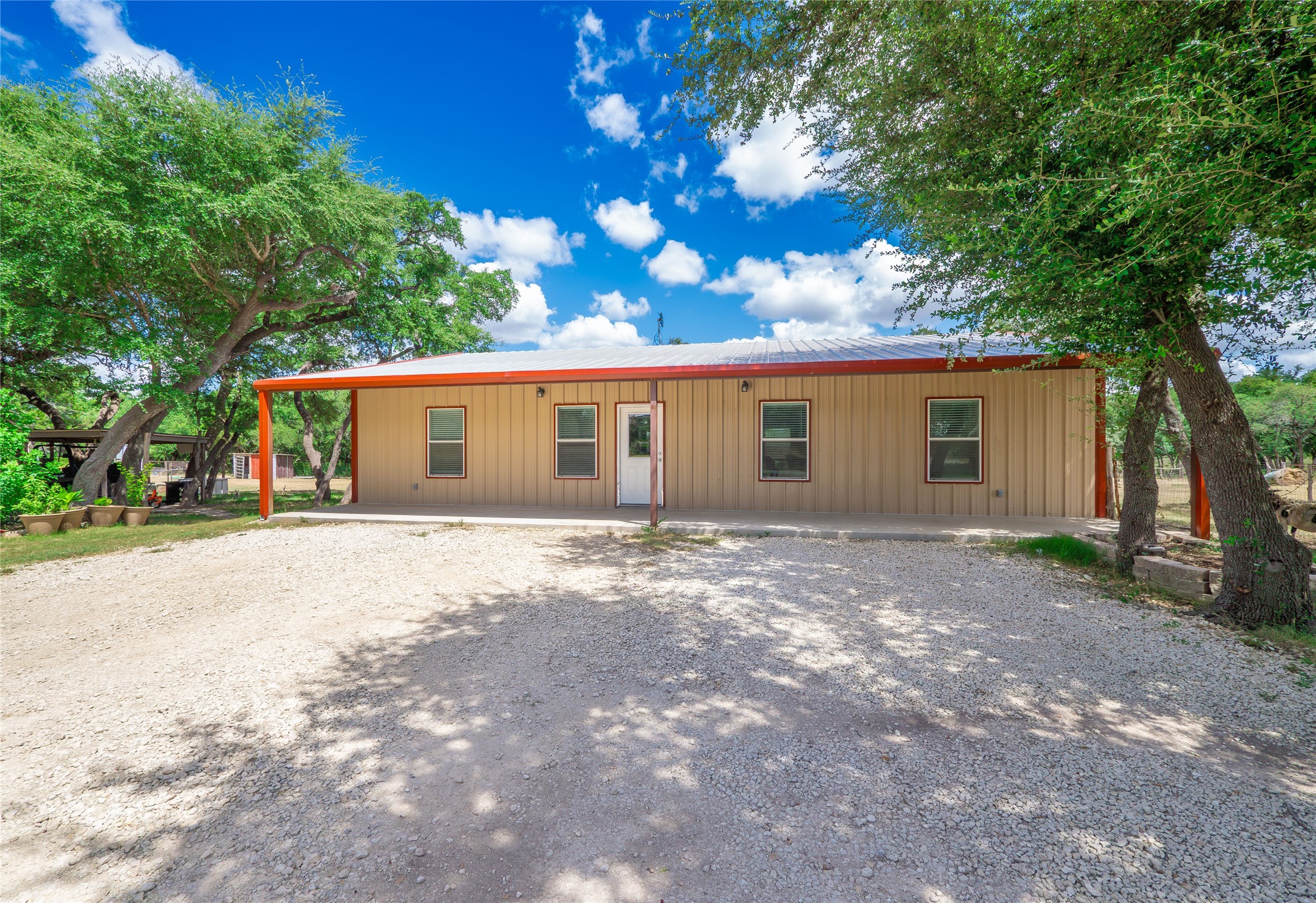 main property photo 32