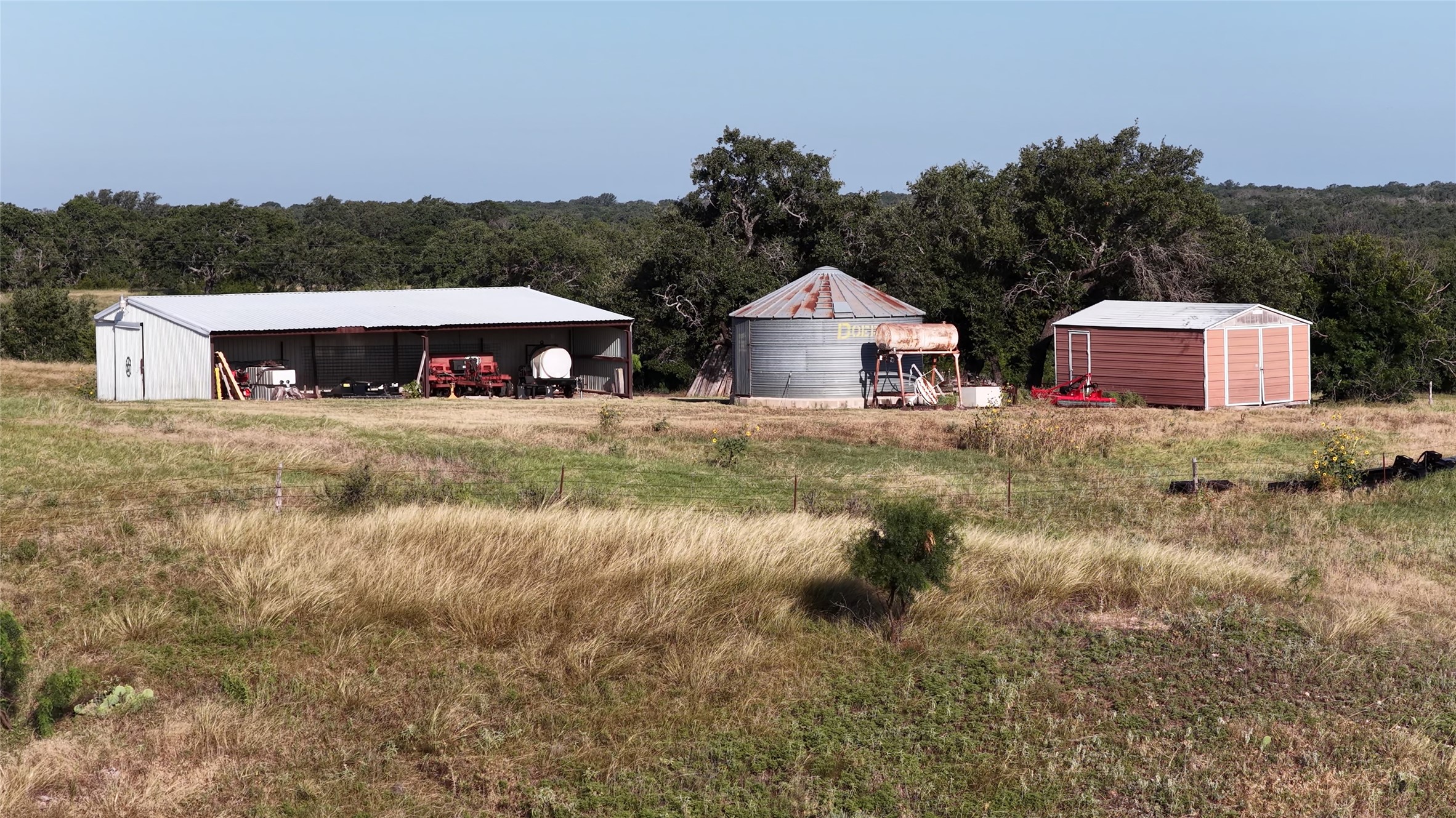 main property photo 25