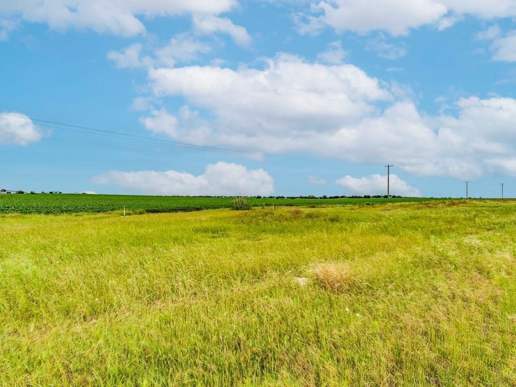 main property photo 8