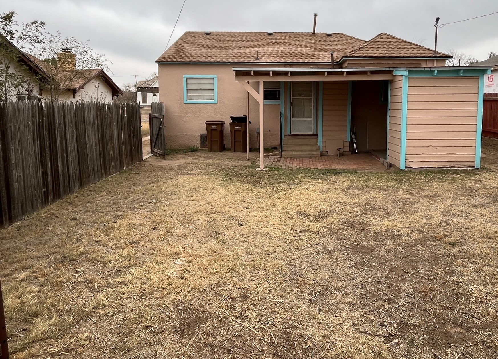 main property photo 11